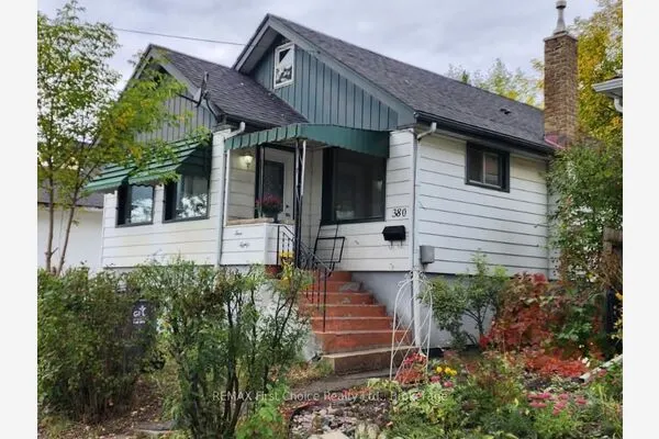 380 Queen Street