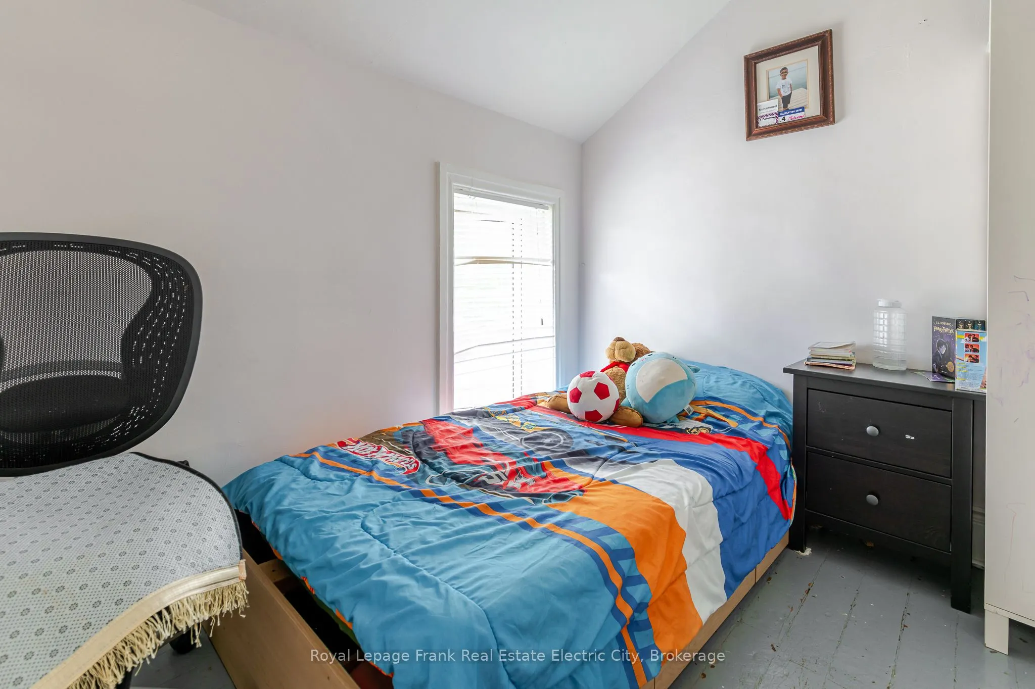 733-735 Bethune Street N