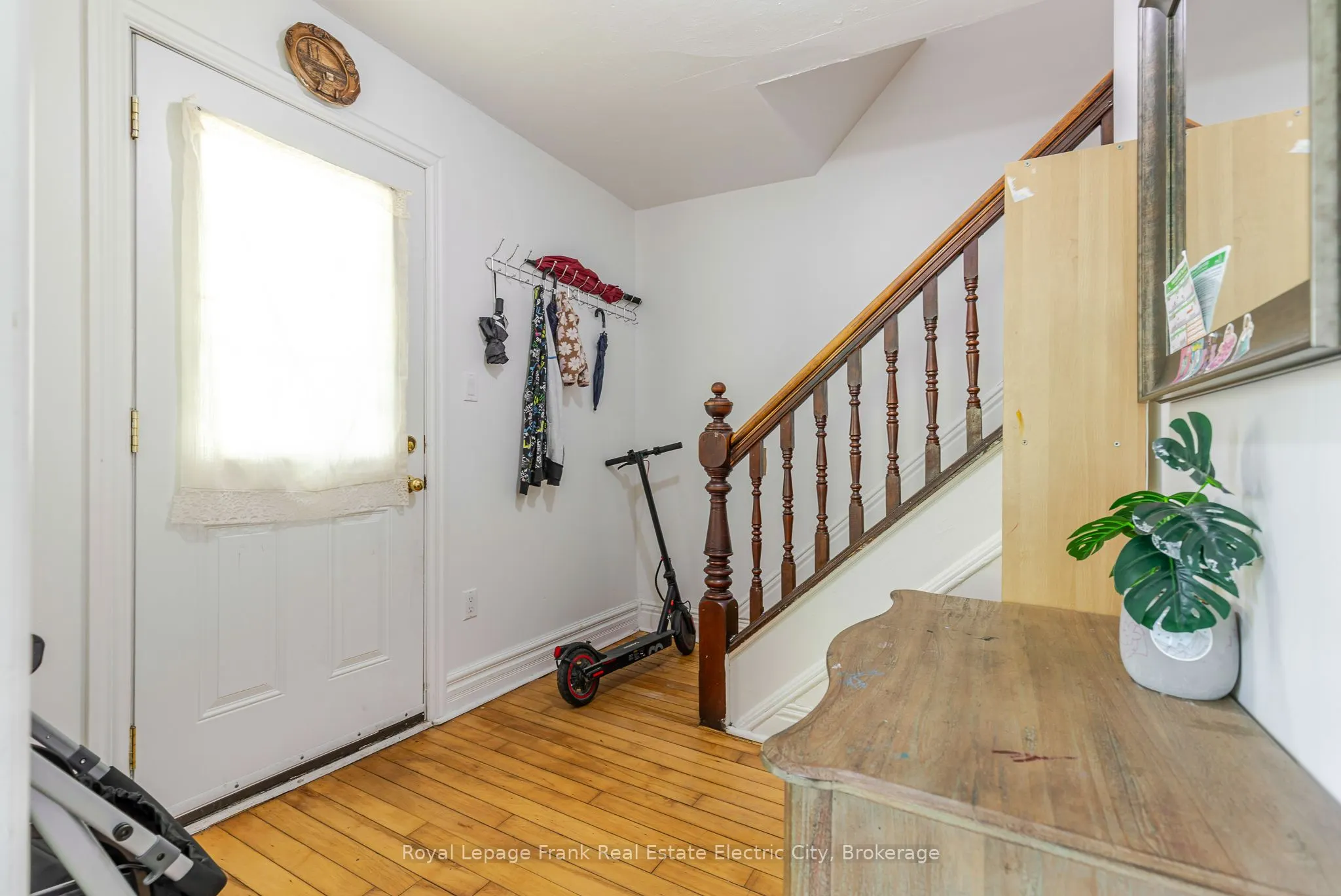 733-735 Bethune Street N