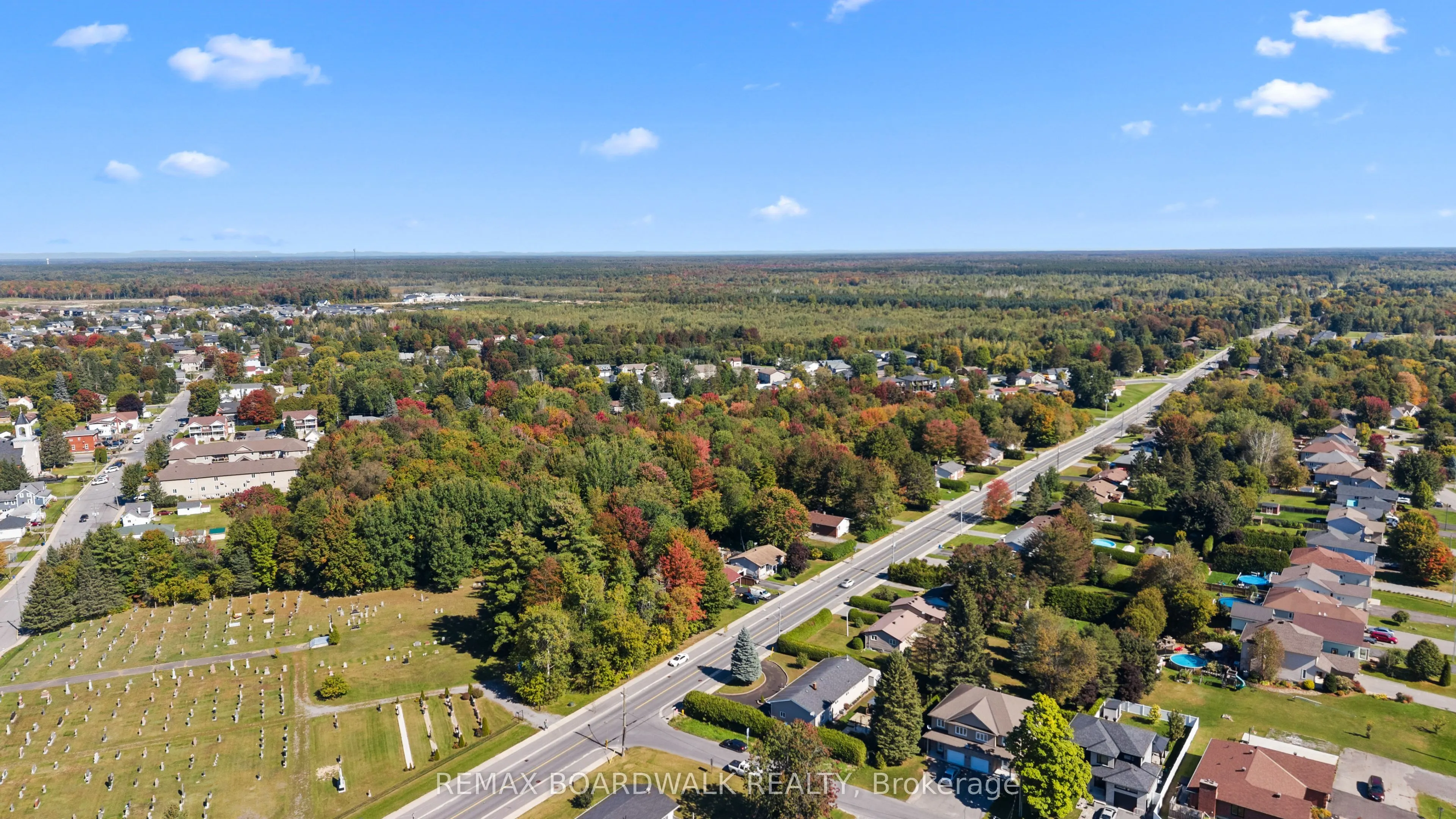 2187 Des Pins Street