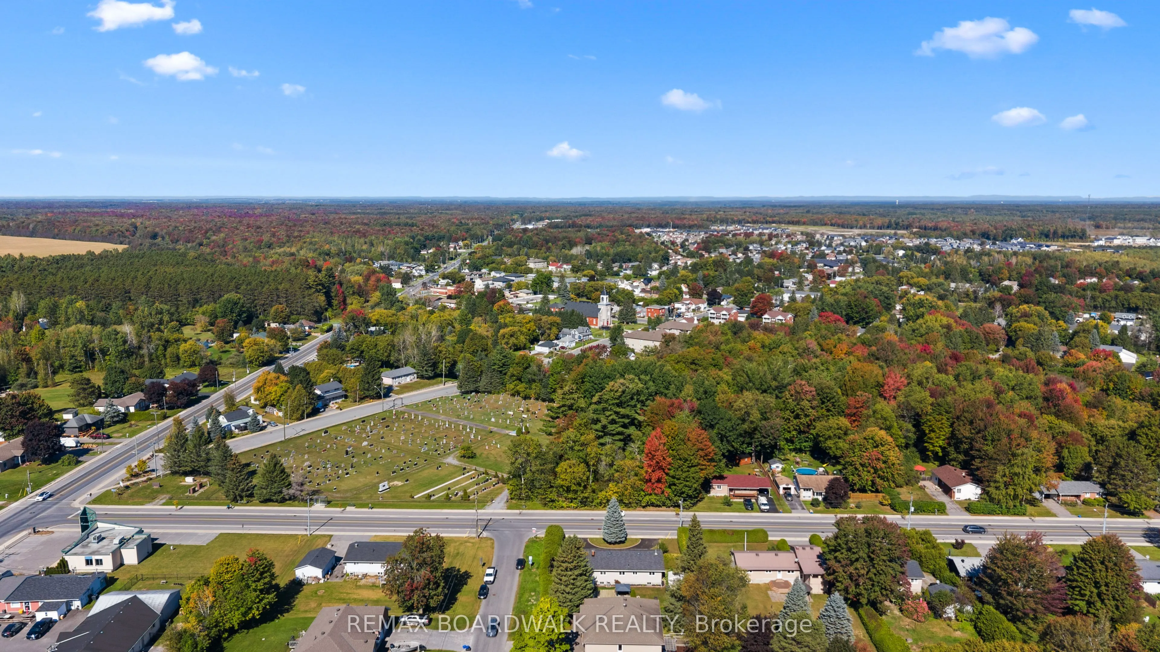 2187 Des Pins Street