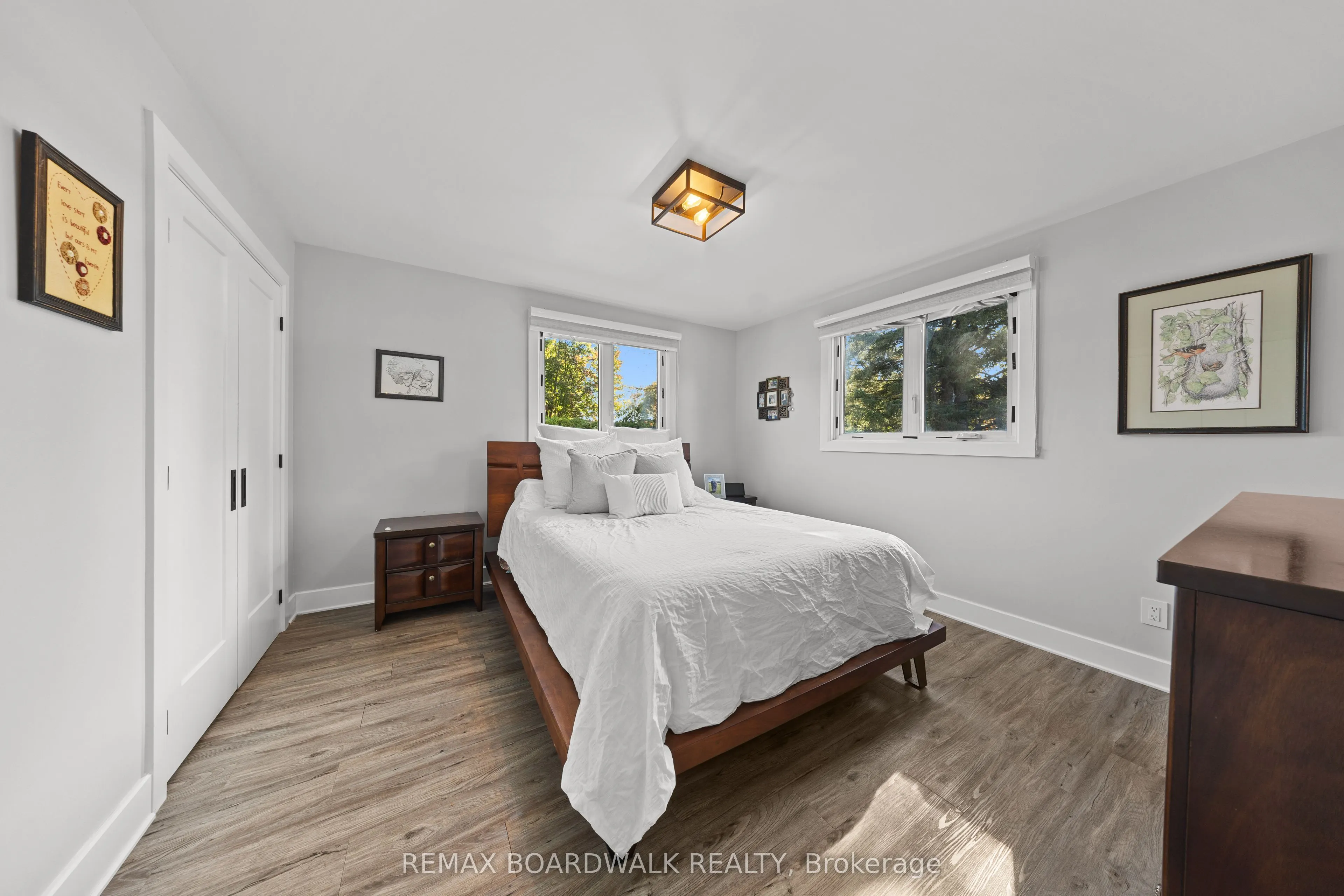 2187 Des Pins Street