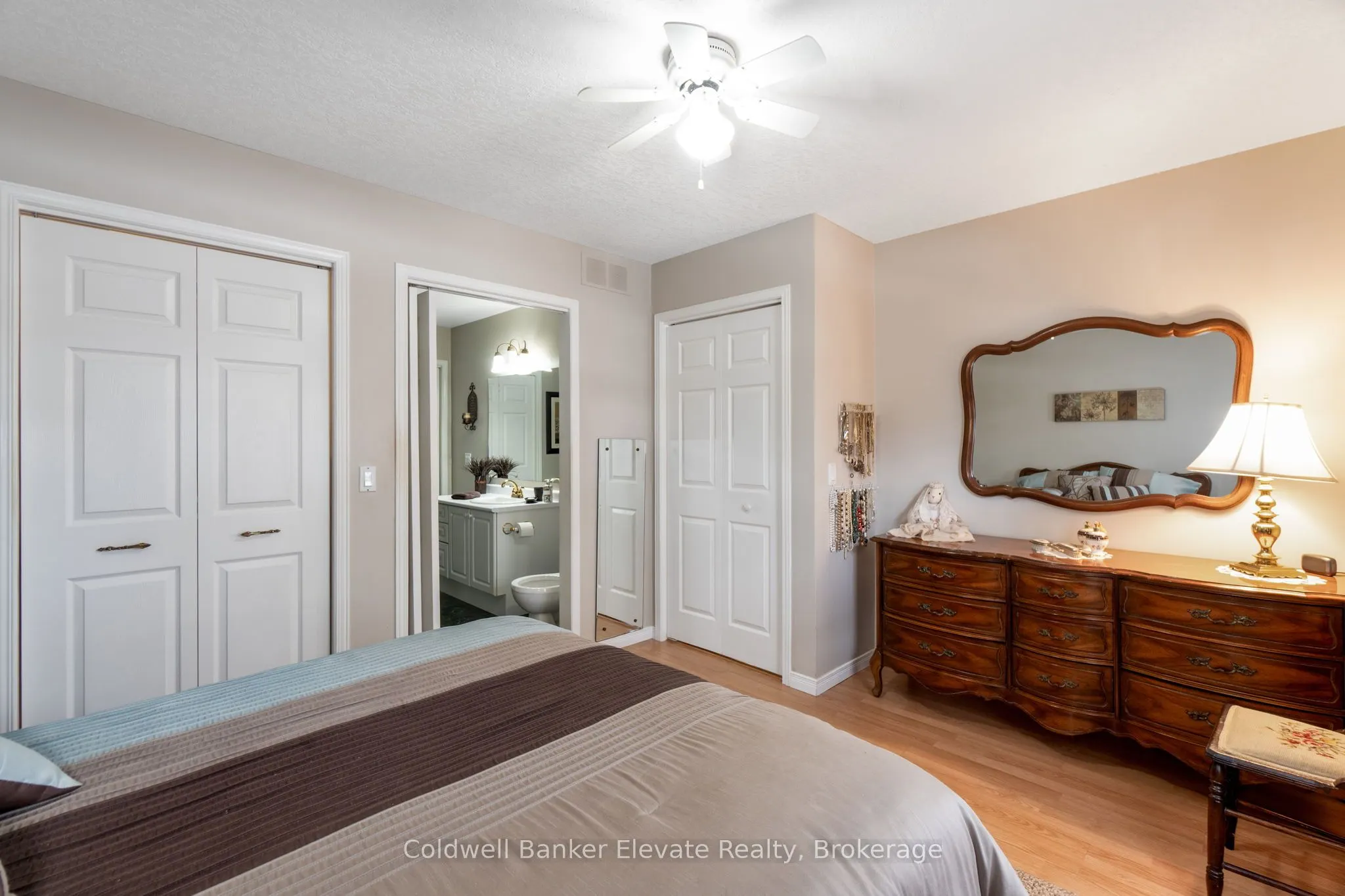 2705 KINGSWAY Drive #36