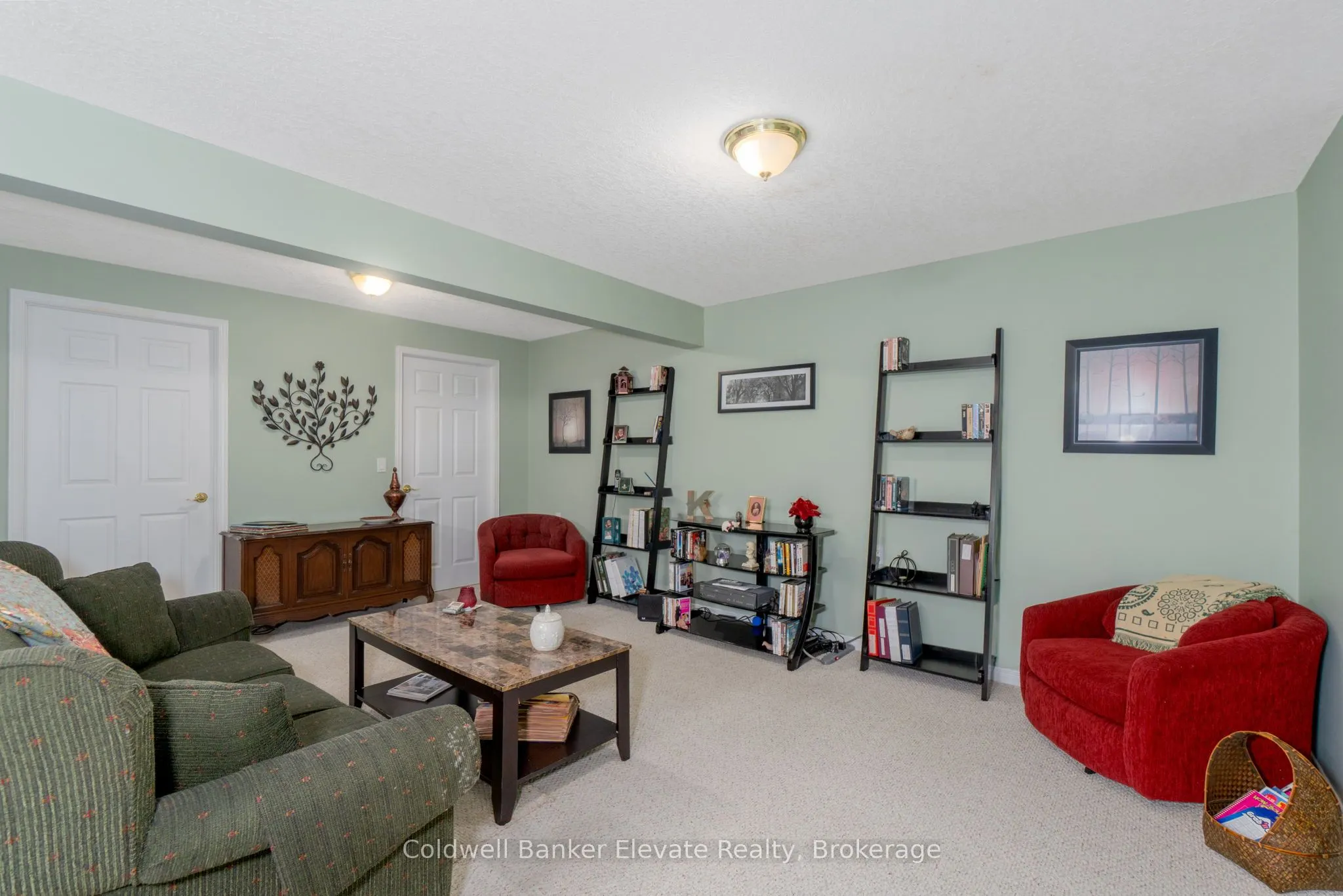 2705 KINGSWAY Drive #36
