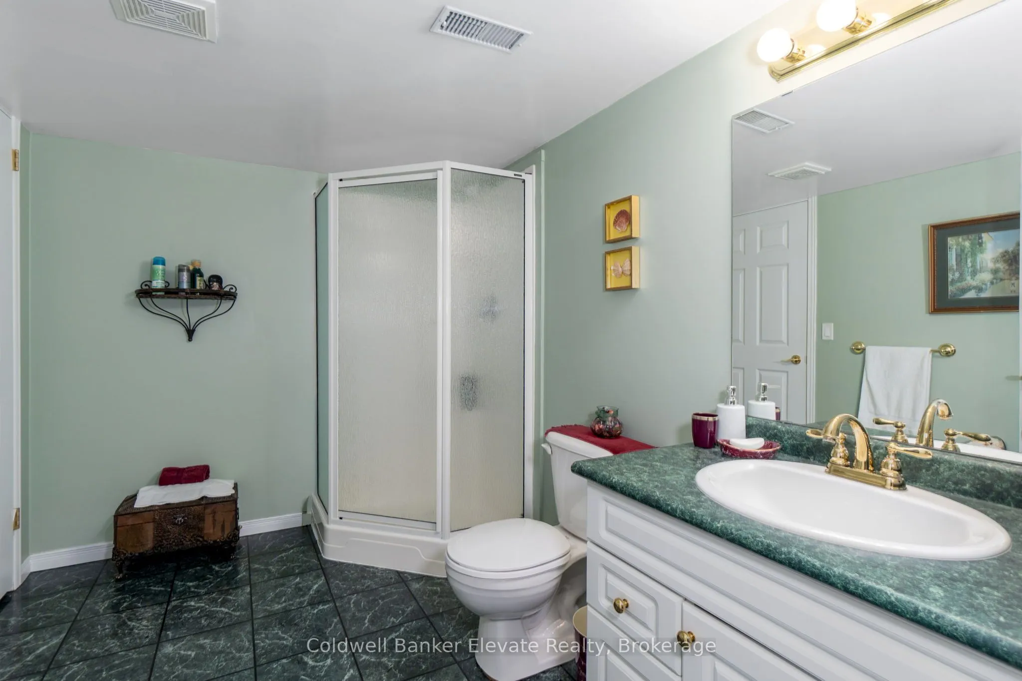 2705 KINGSWAY Drive #36
