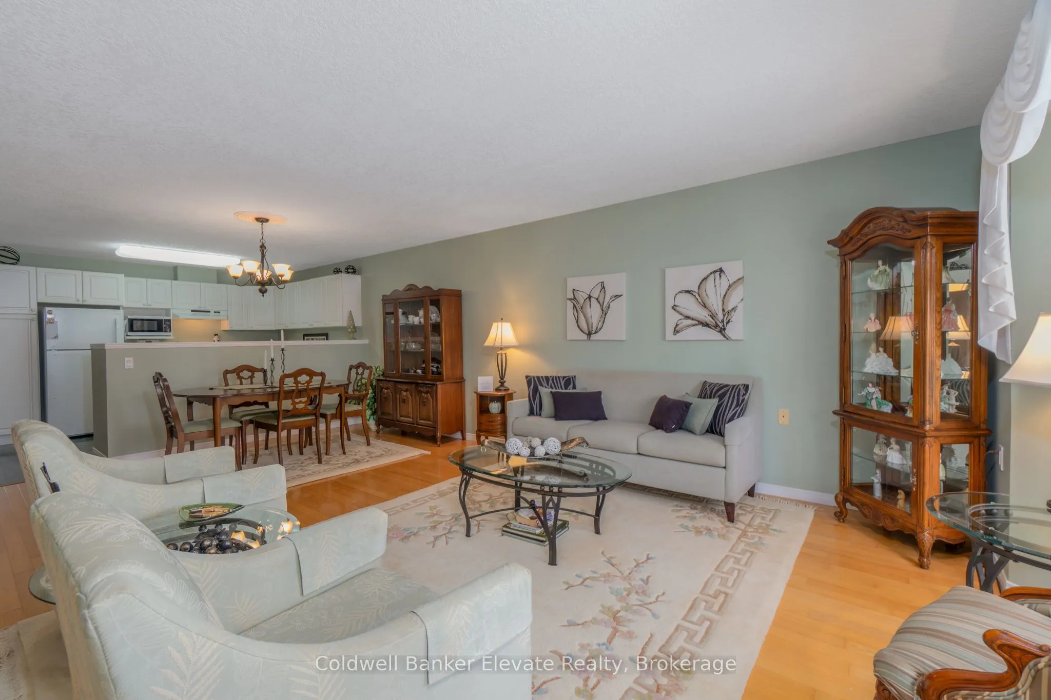 2705 KINGSWAY Drive #36