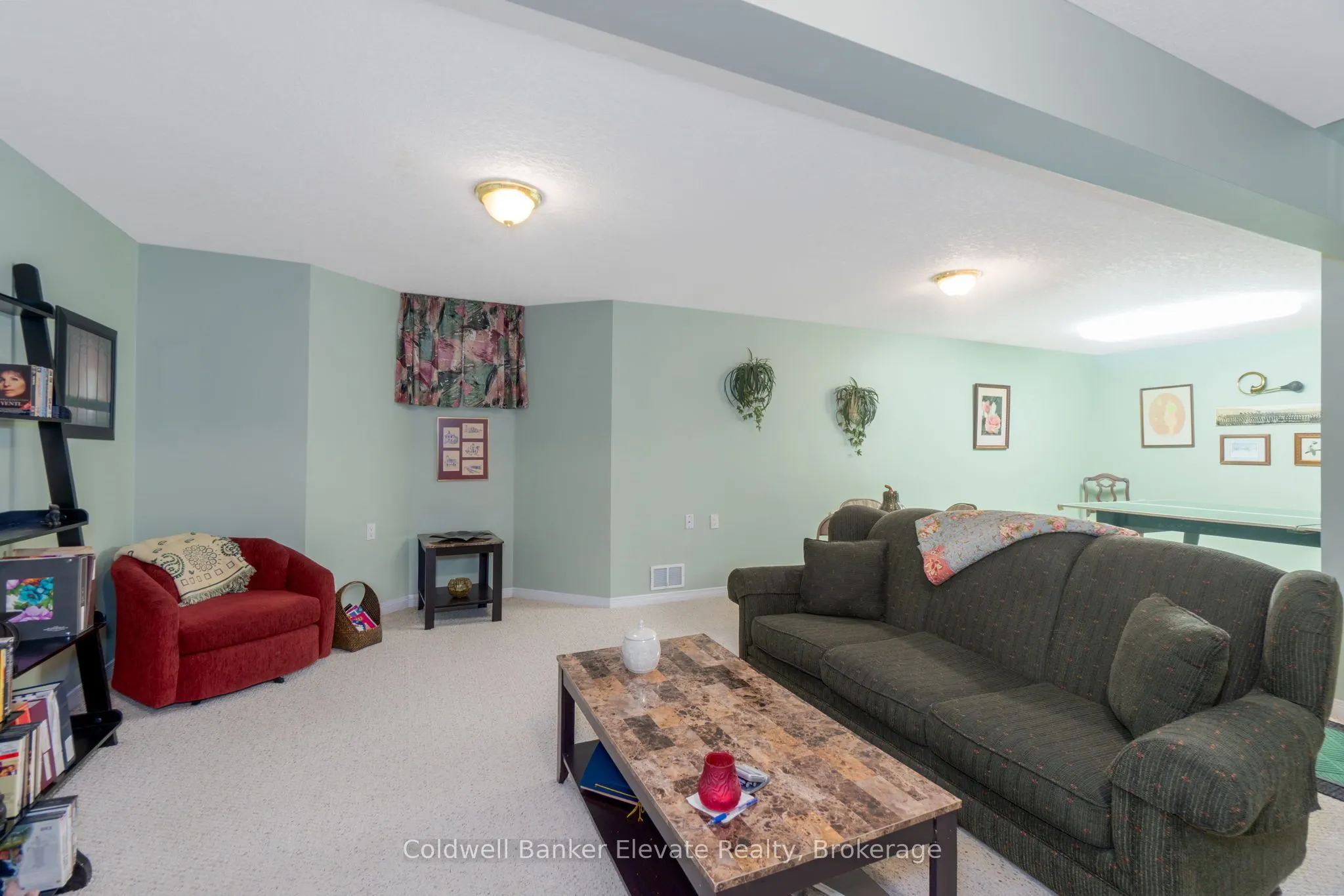 2705 KINGSWAY Drive #36