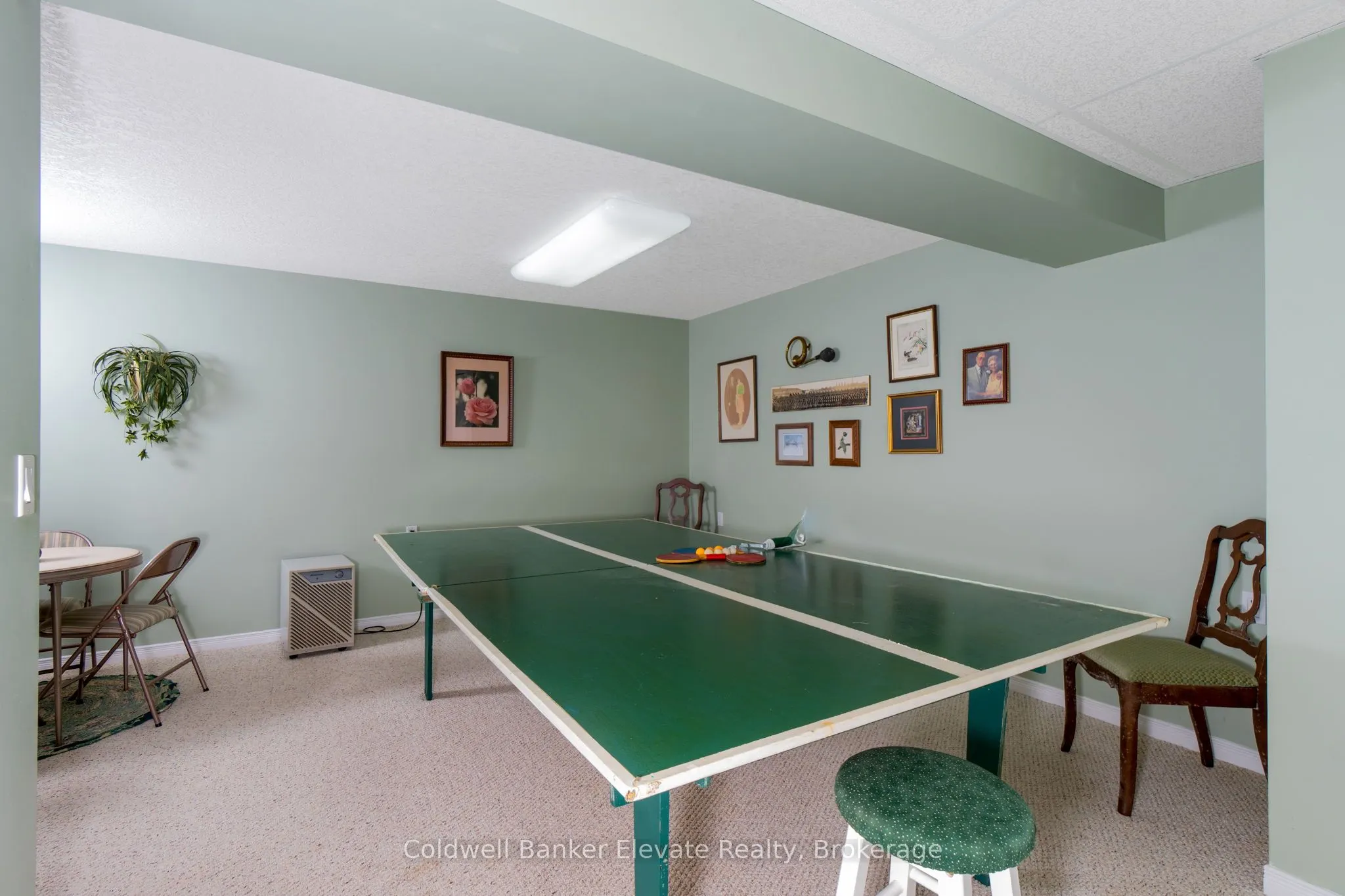 2705 KINGSWAY Drive #36