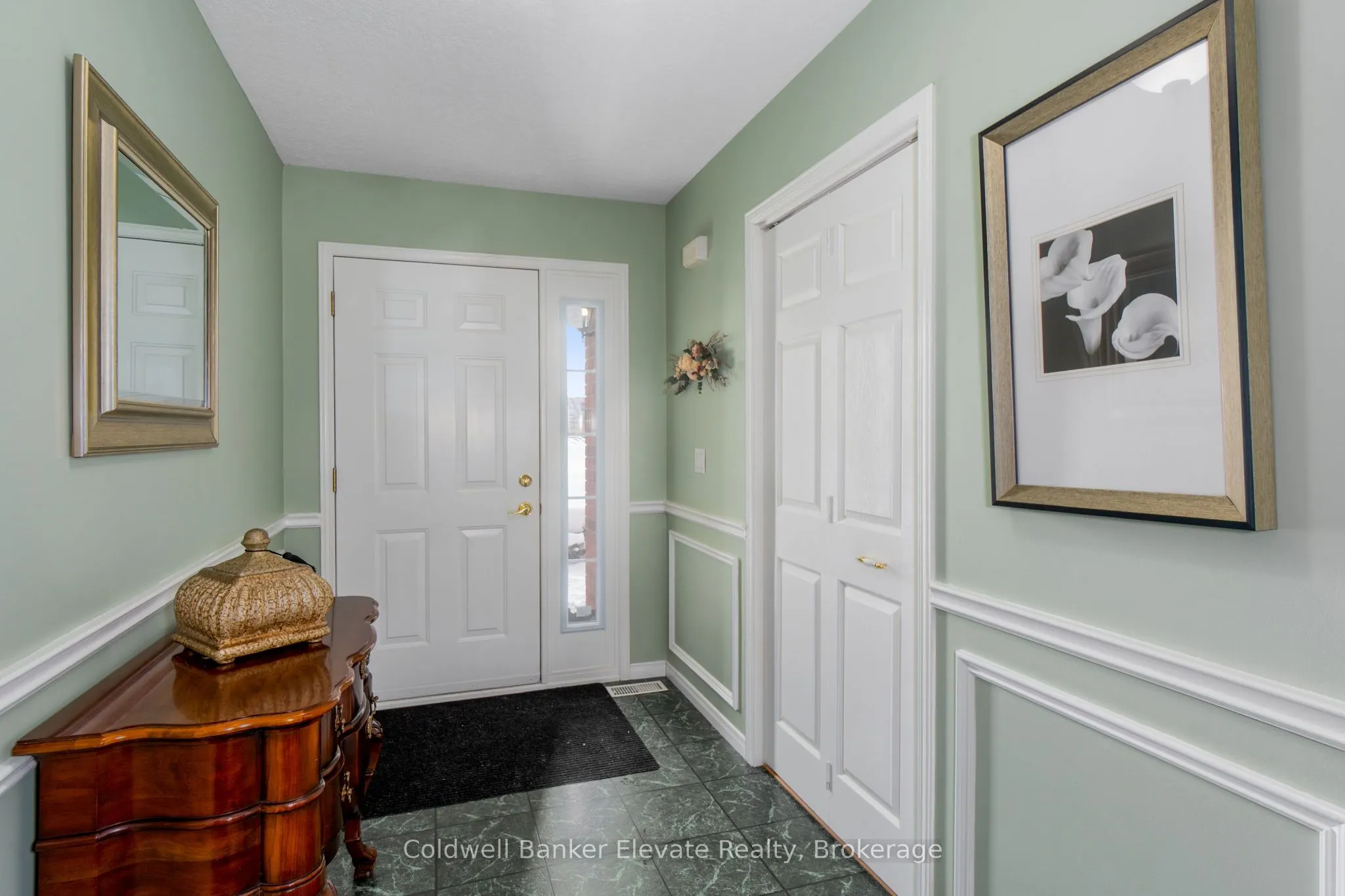 2705 KINGSWAY Drive #36