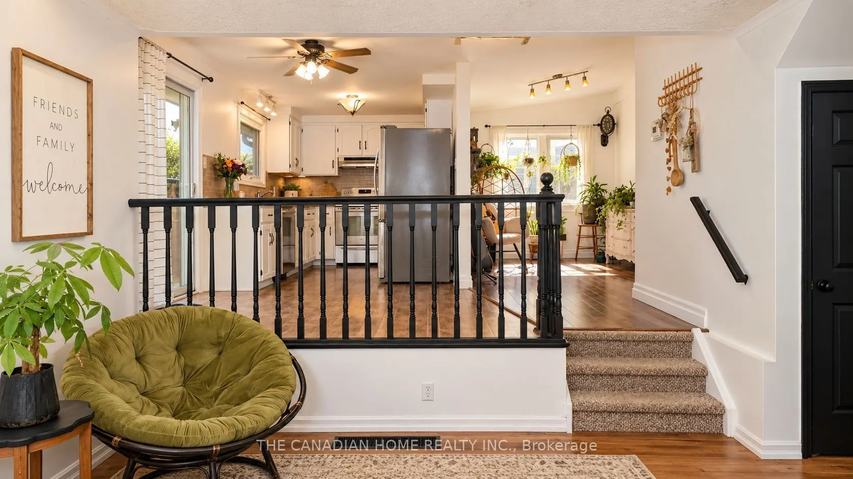 3 DUNHILL Crescent N