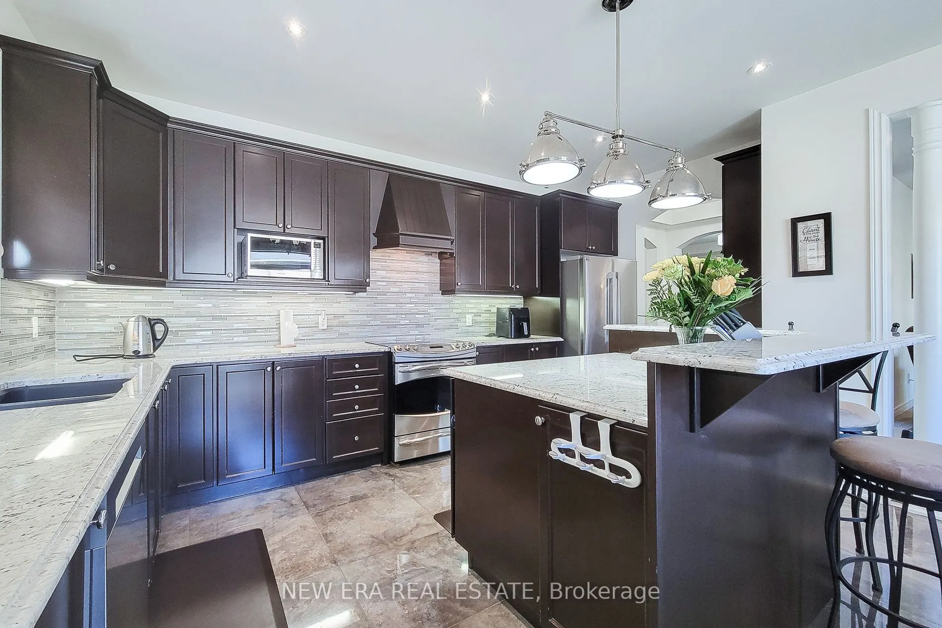 23 Curran Road