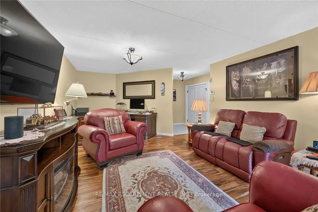 5 Mill Pond Court #202