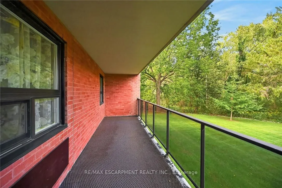 5 Mill Pond Court #202