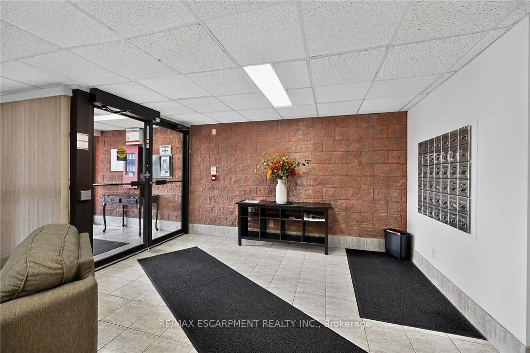 5 Mill Pond Court #202