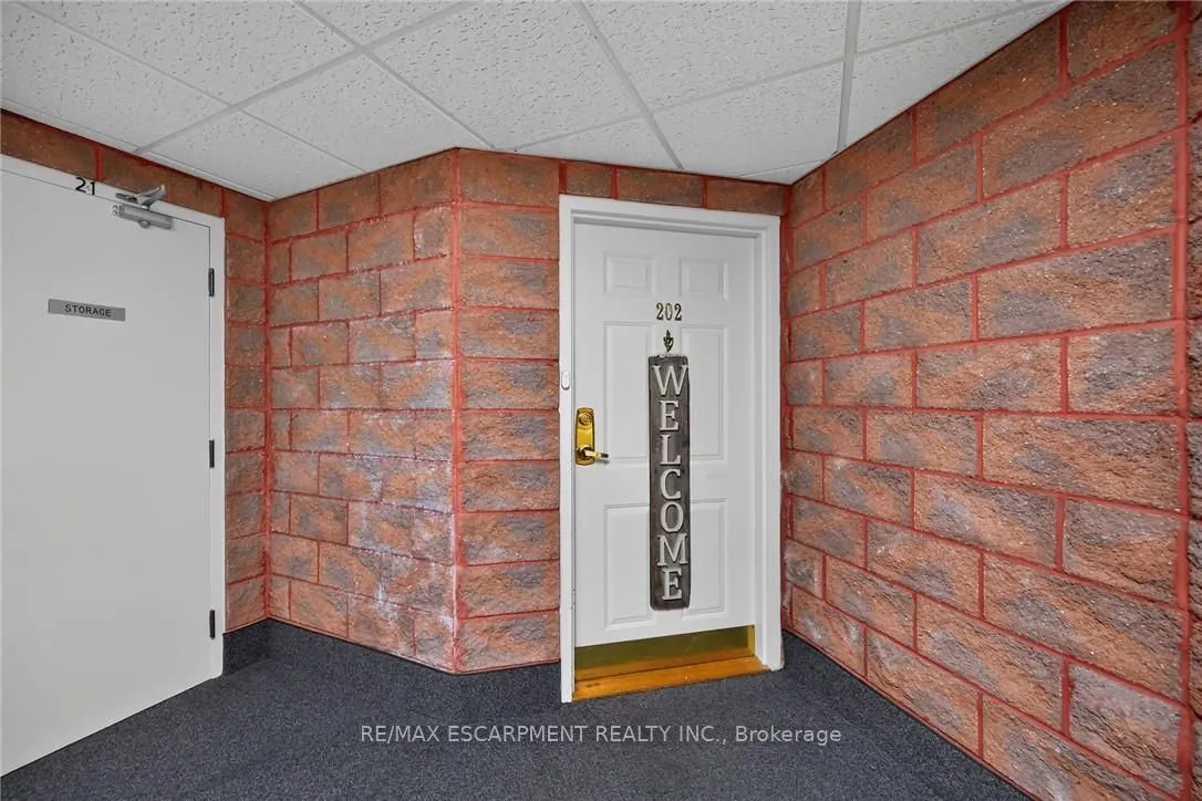 5 Mill Pond Court #202