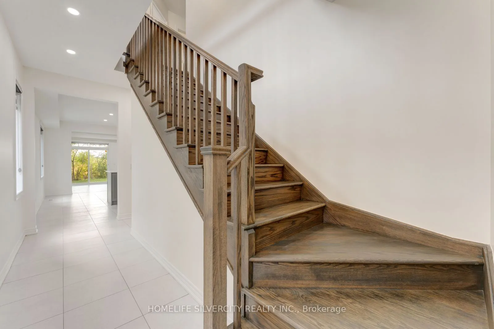 210 Broadacre Drive