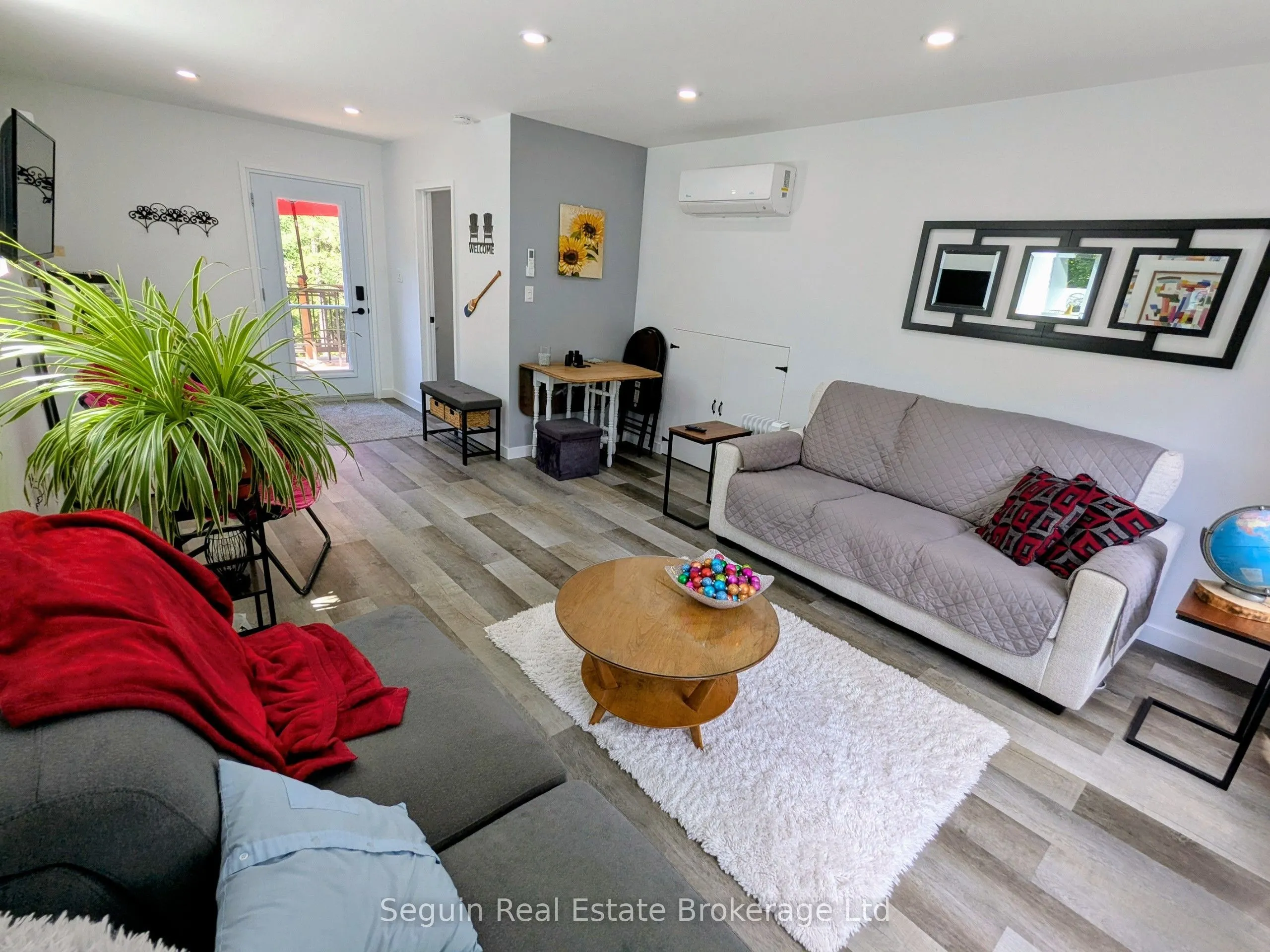 44 Springhill Road
