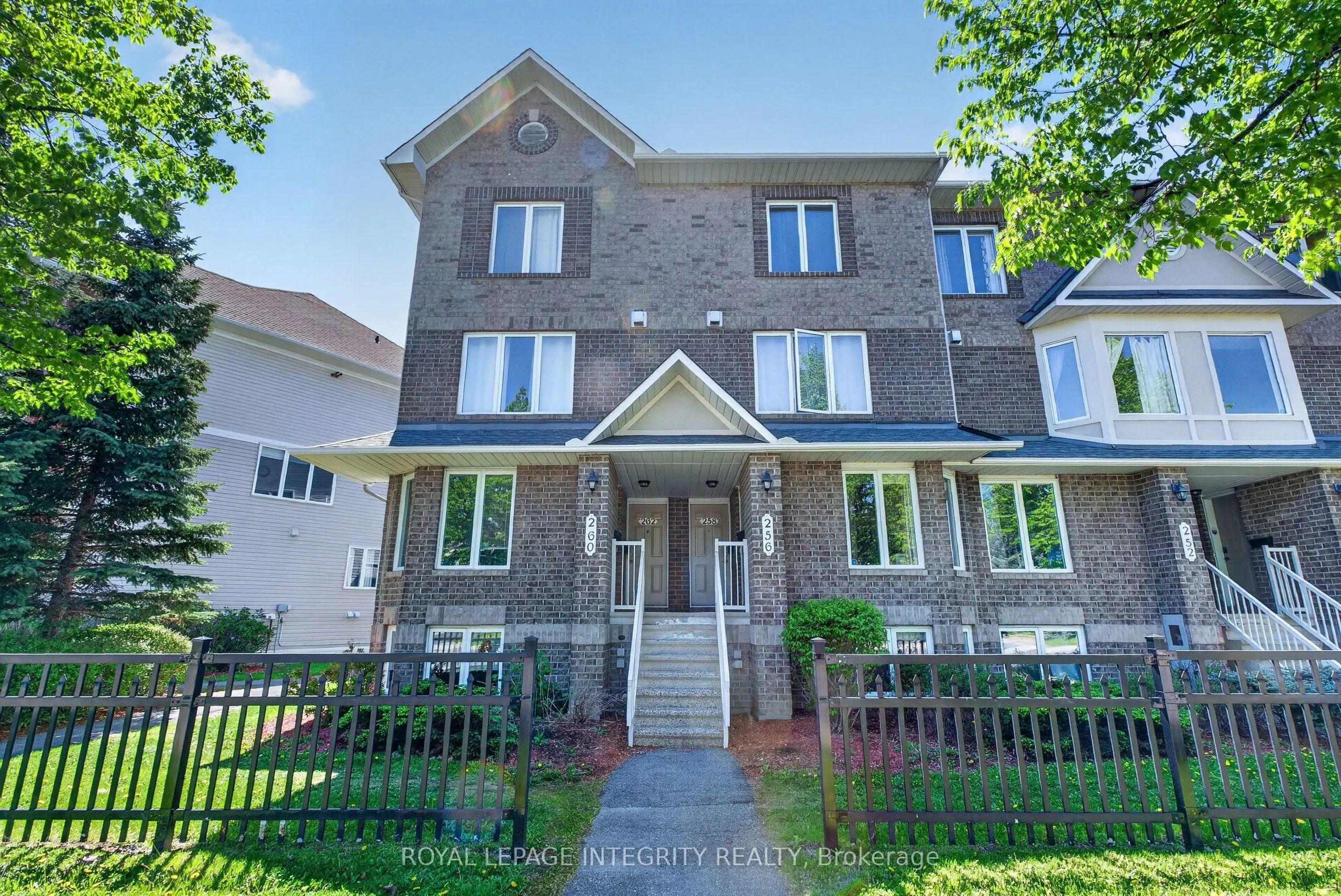 256 Cresthaven Drive #81