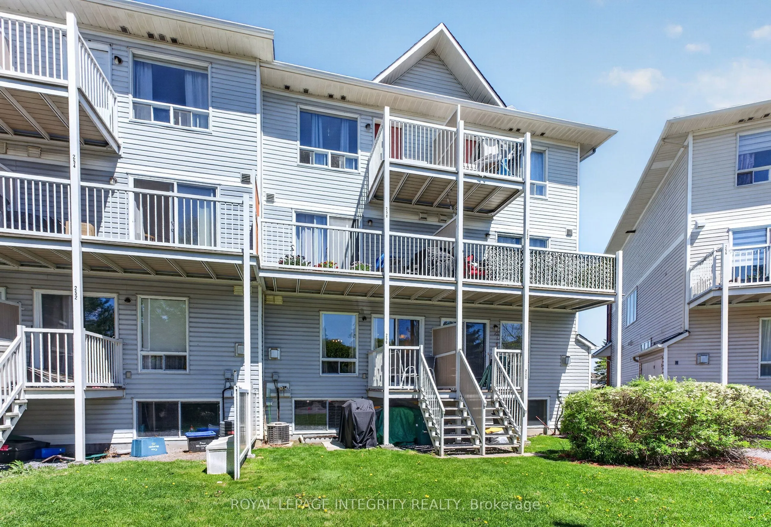 256 Cresthaven Drive #81