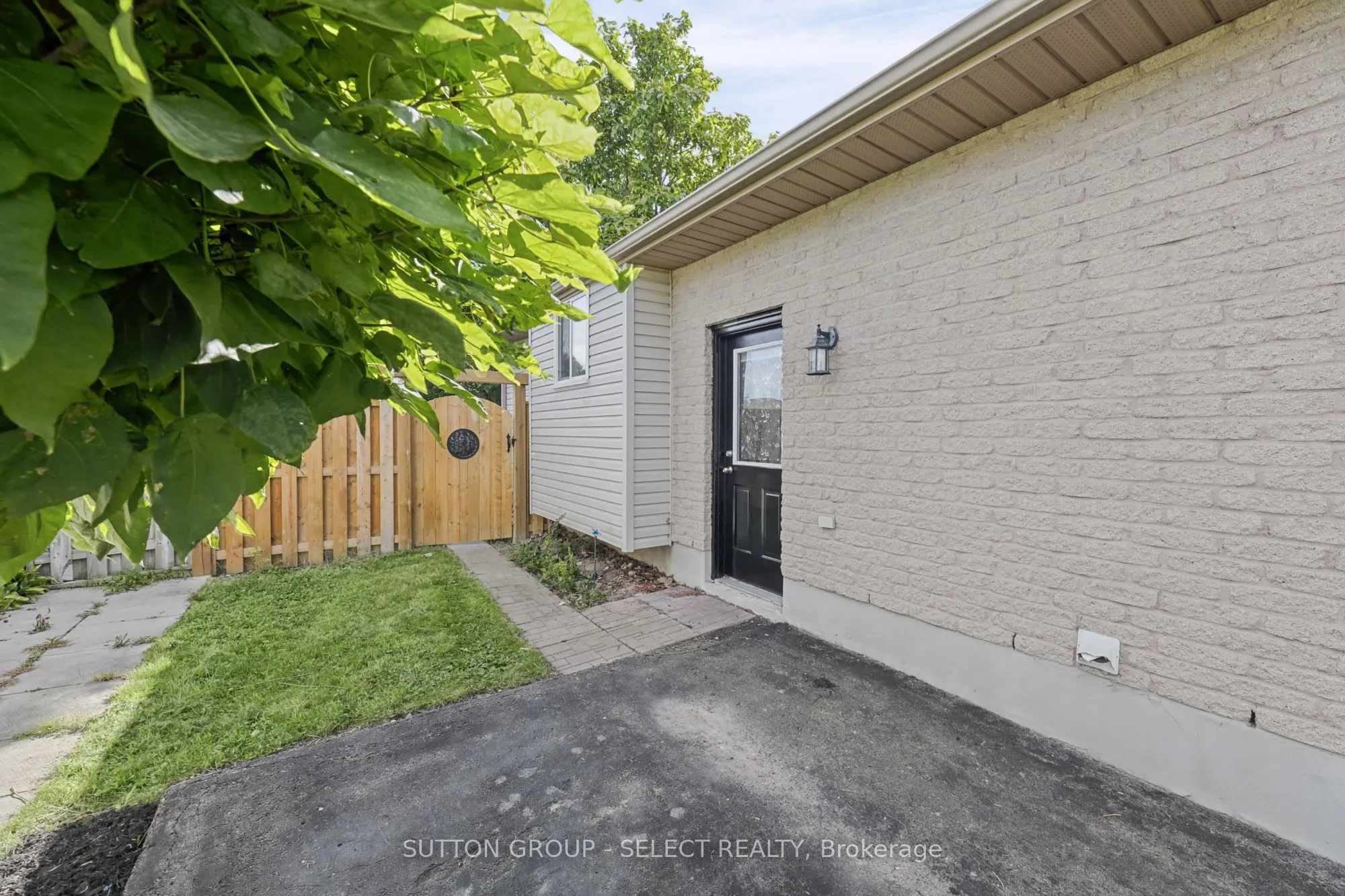 13 Goldenrod Court