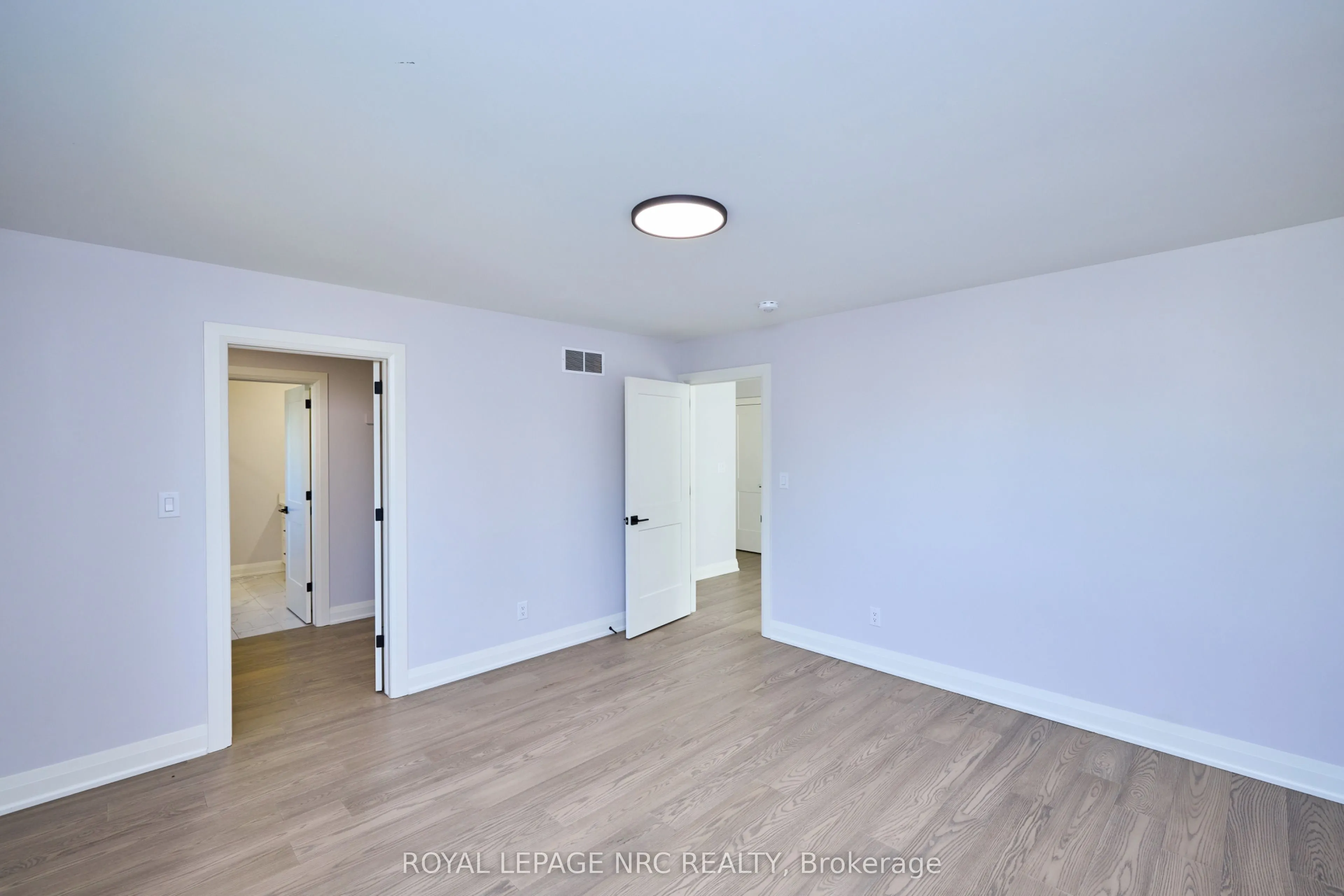 185 Hodgkins Avenue