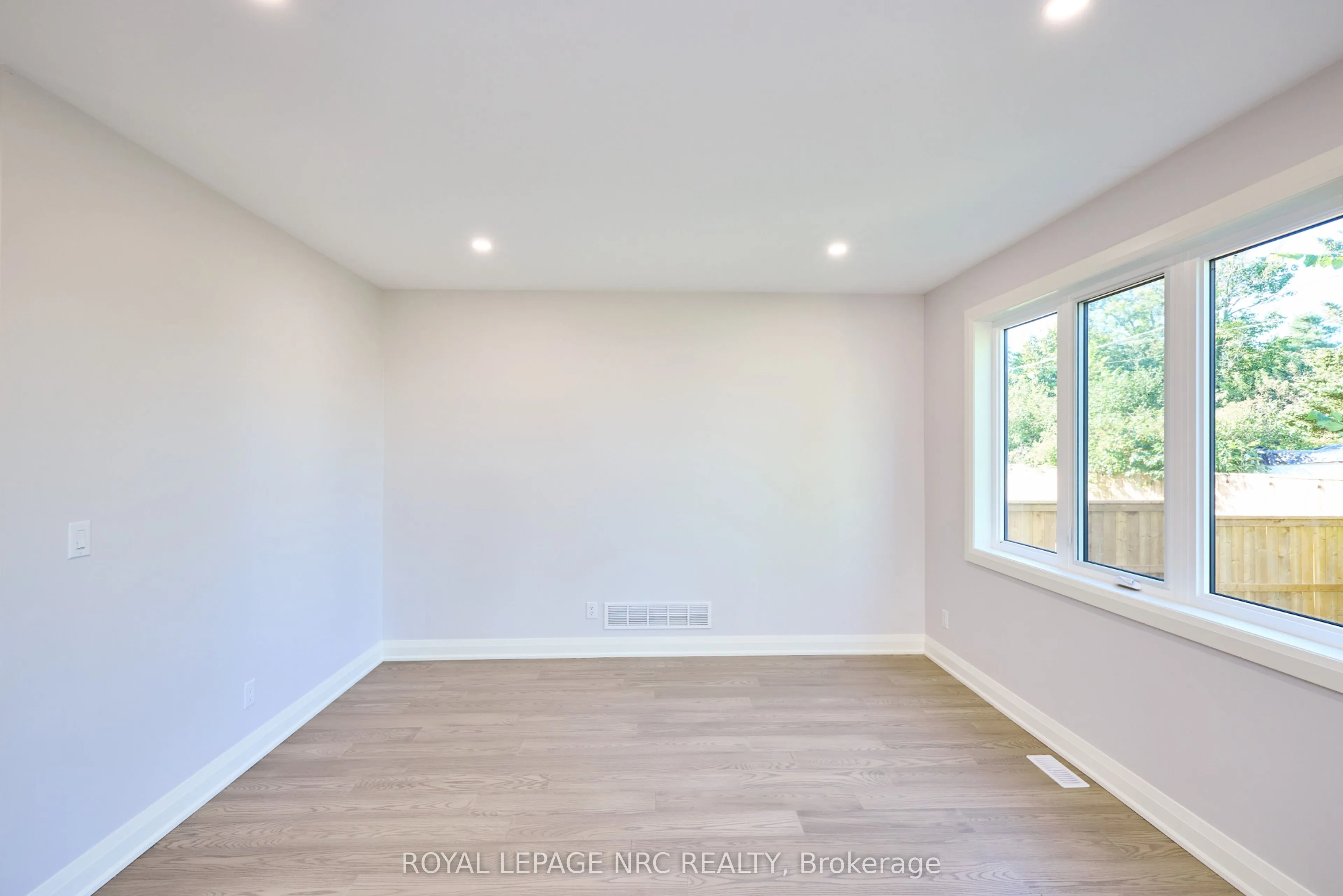 185 Hodgkins Avenue