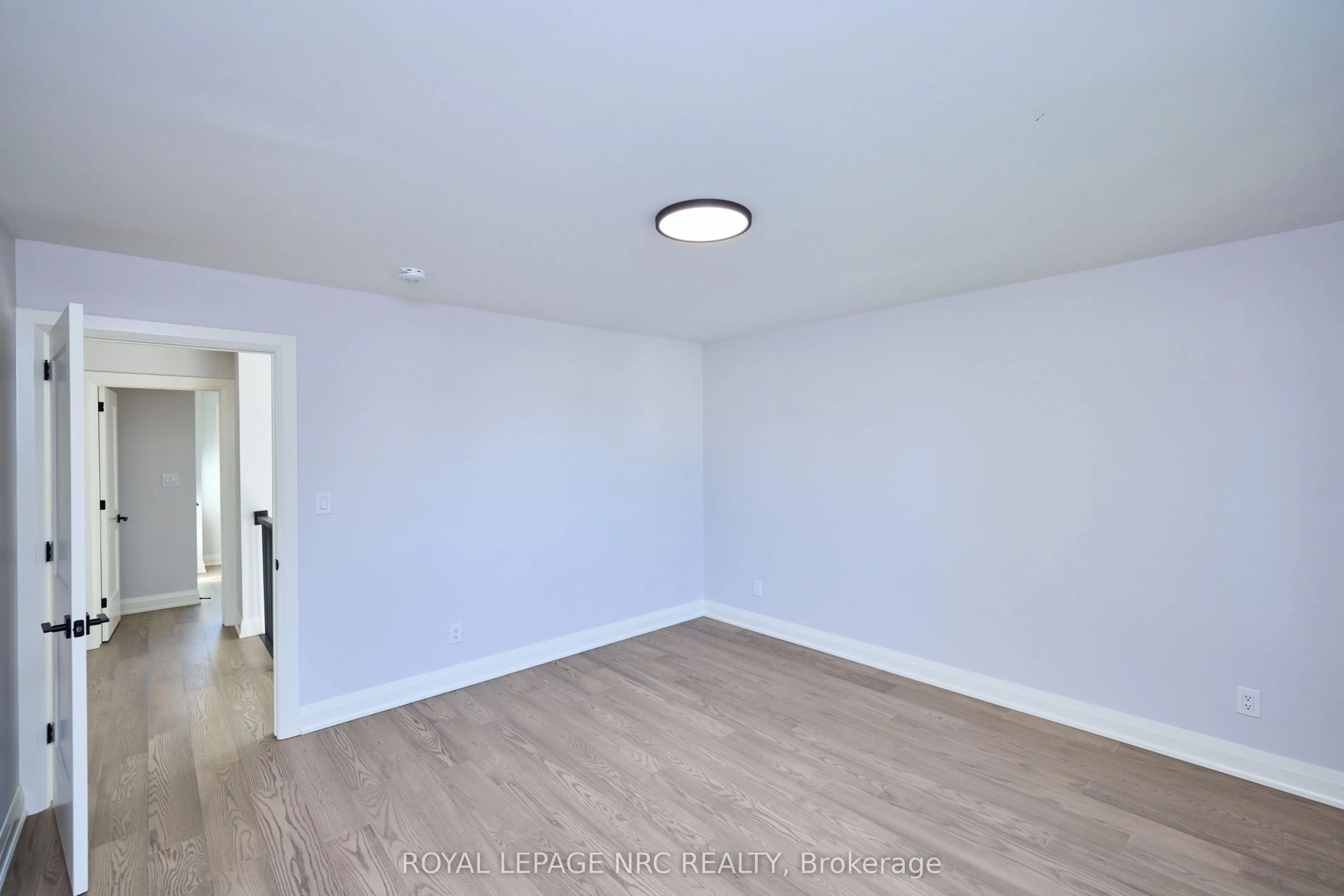 185 Hodgkins Avenue