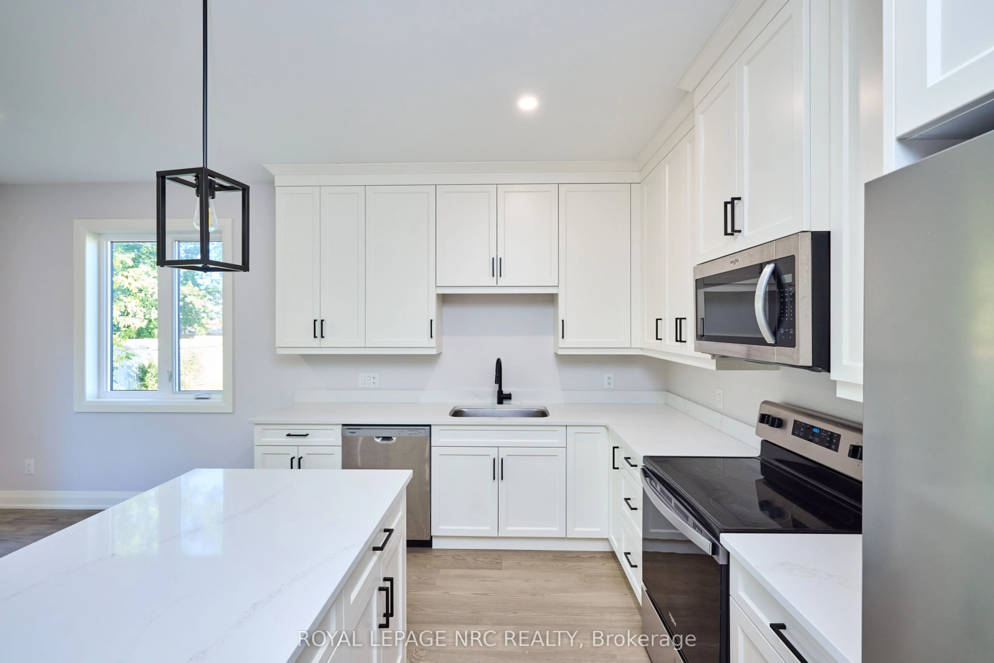 185 Hodgkins Avenue