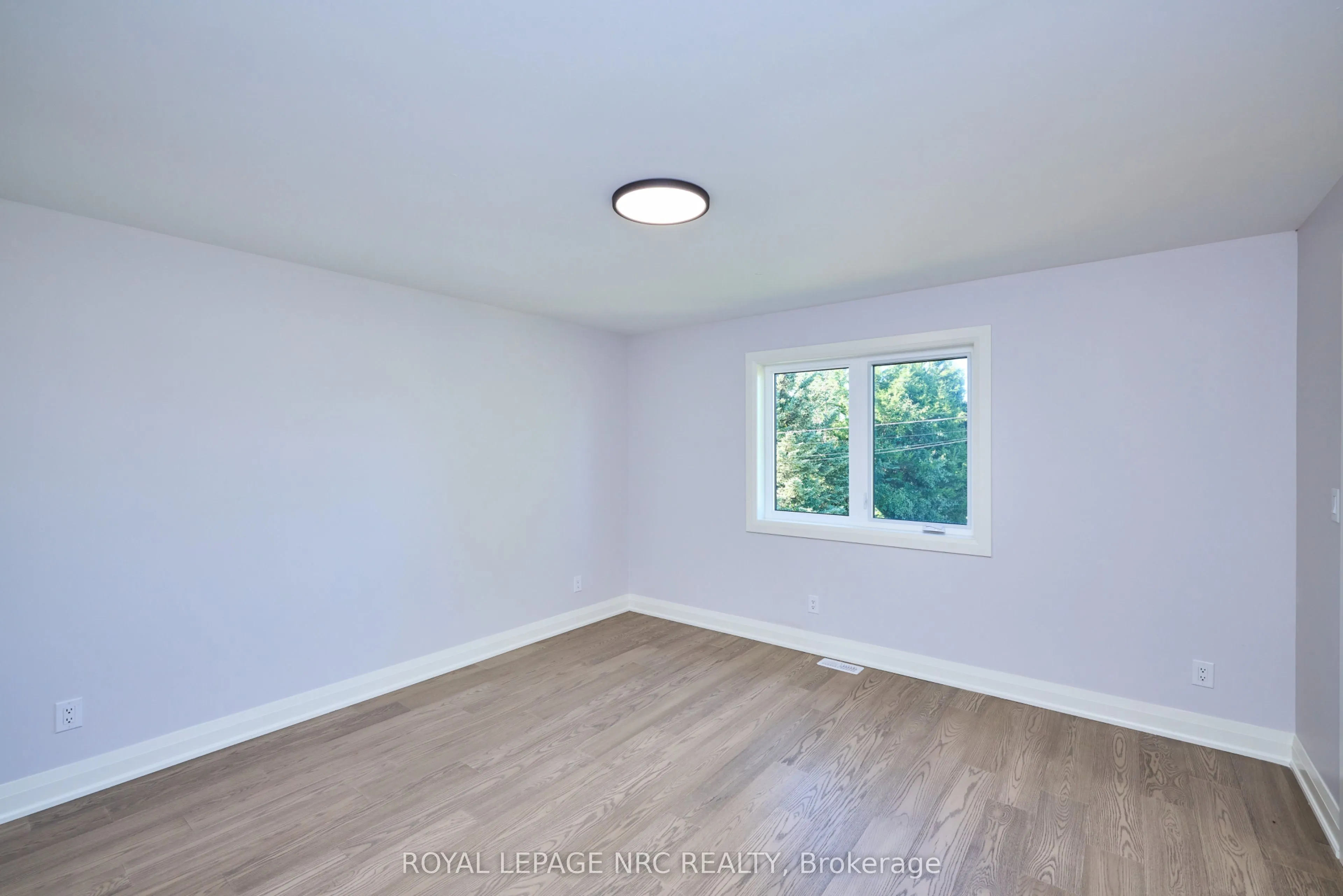 185 Hodgkins Avenue