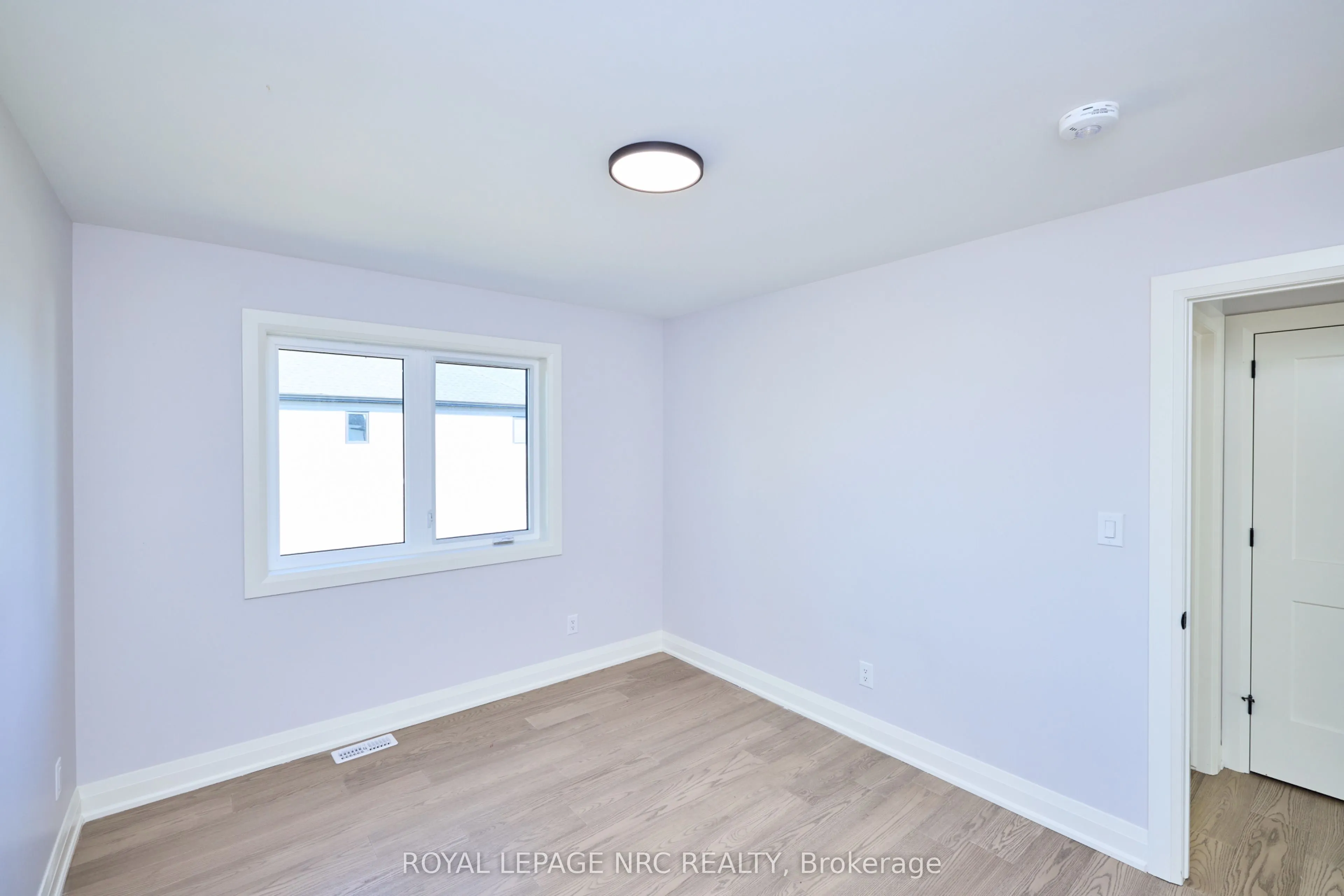 185 Hodgkins Avenue