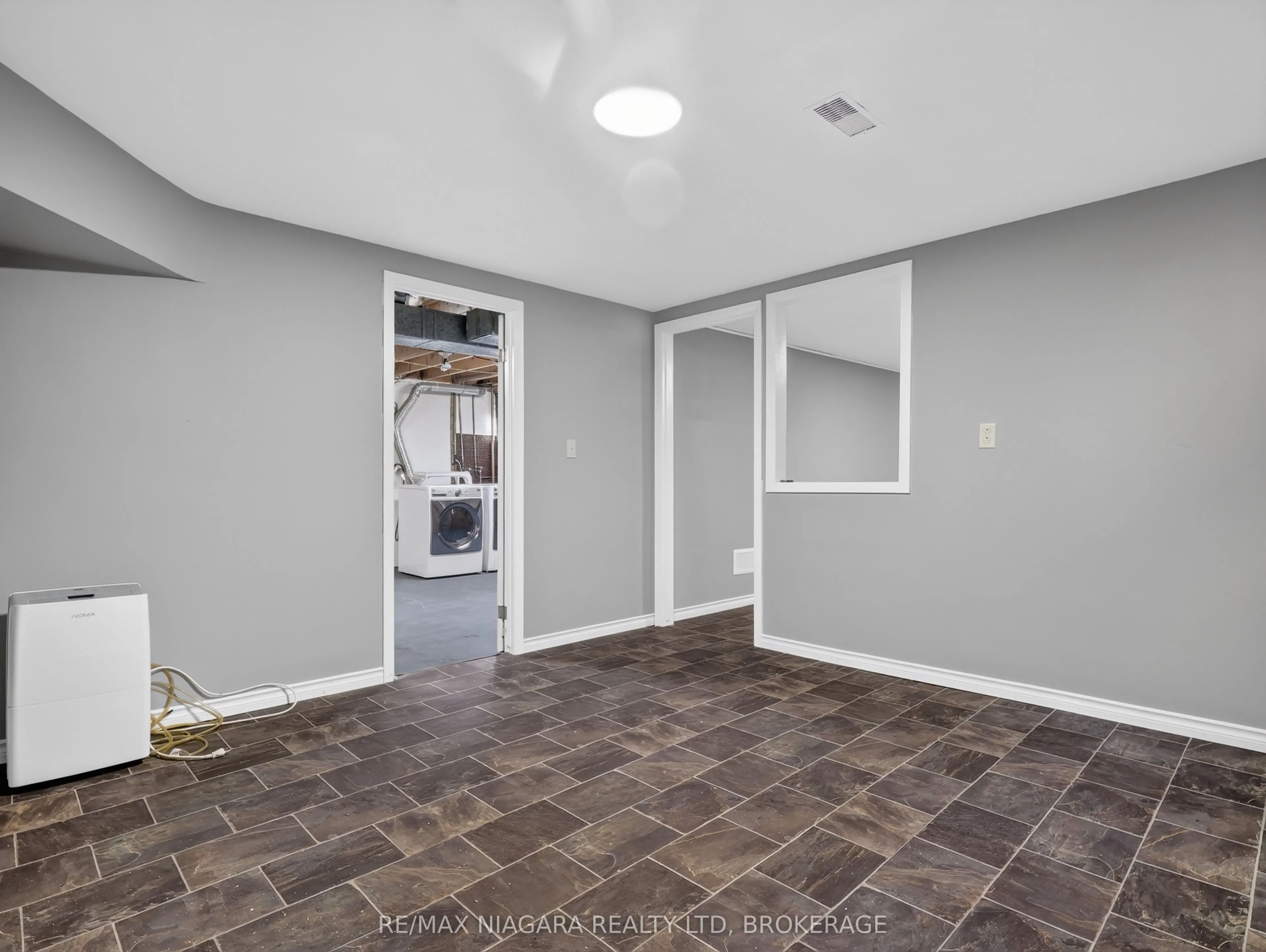 82 Regent Drive
