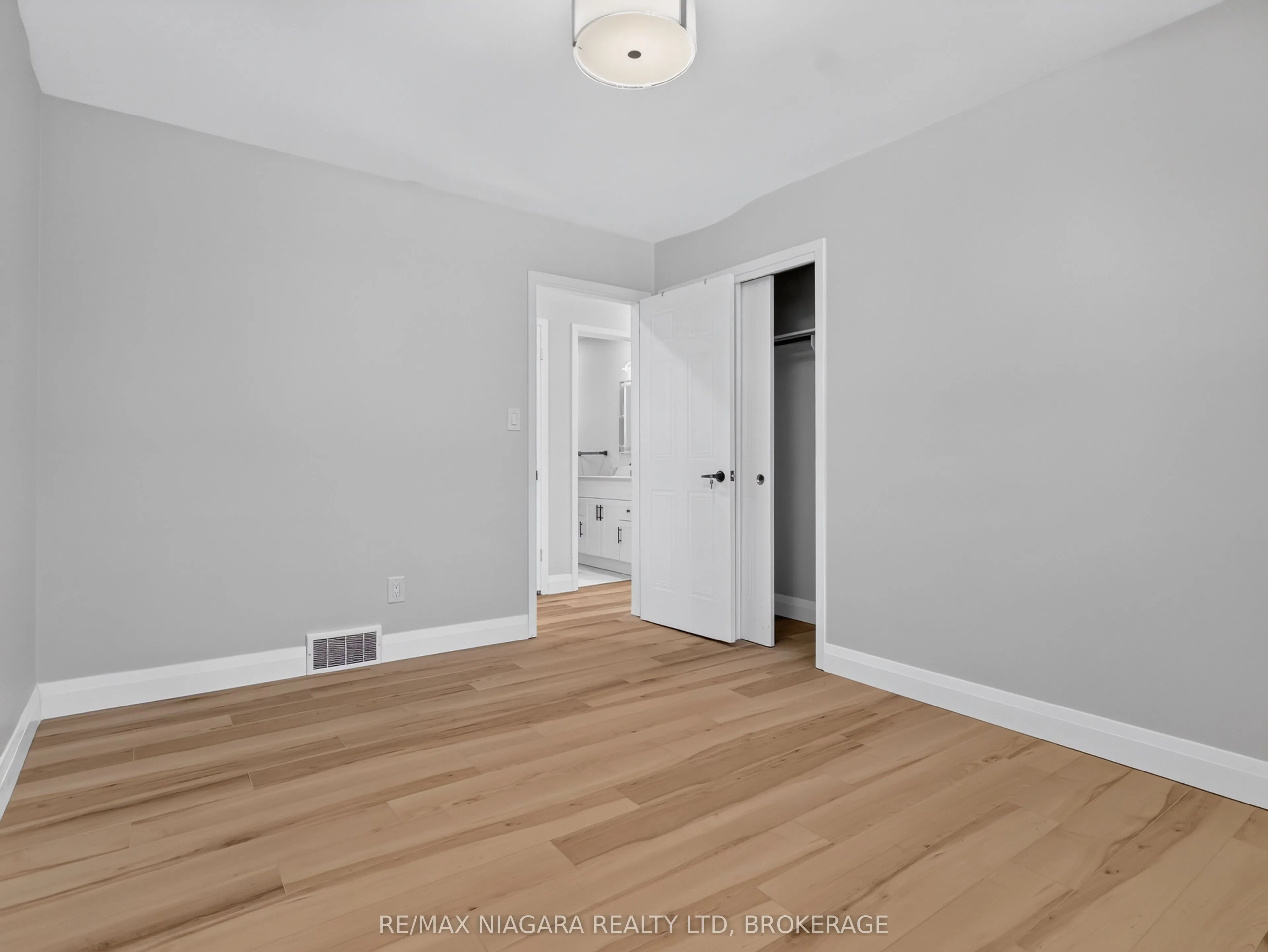 82 Regent Drive