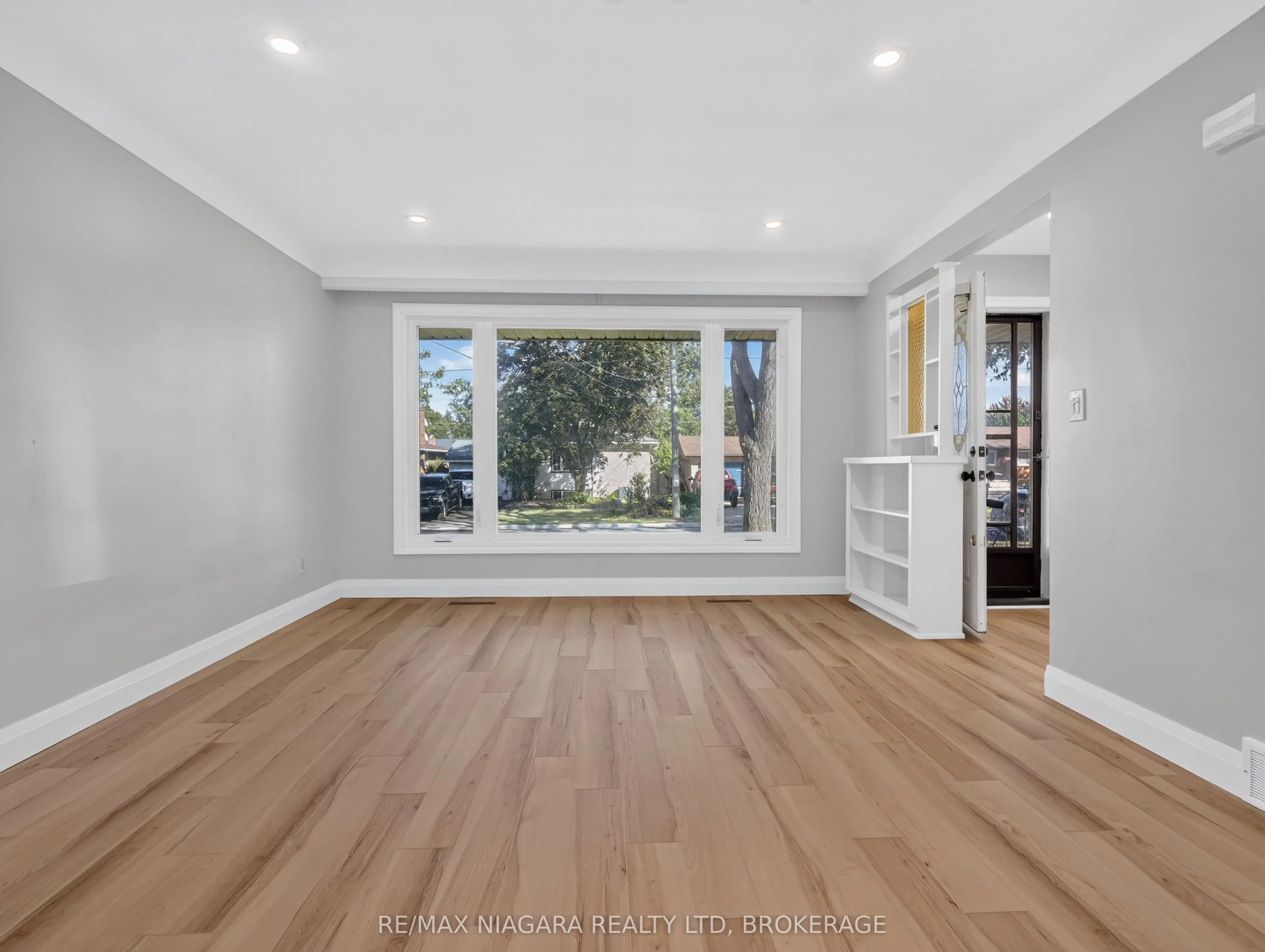 82 Regent Drive