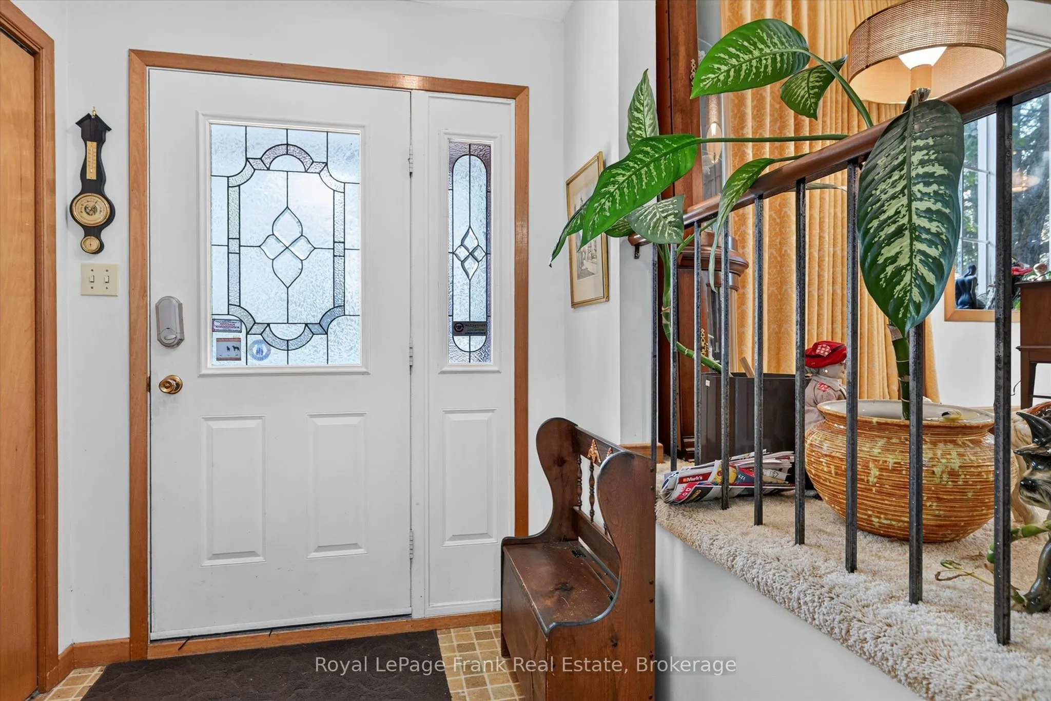 87 Oakwood Crescent