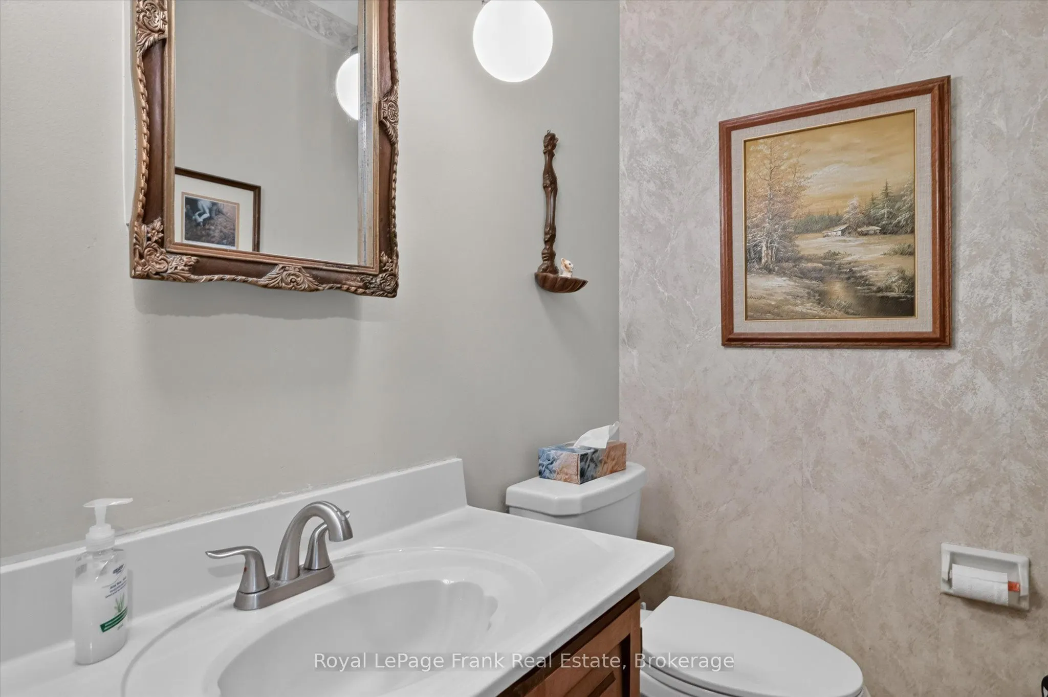 87 Oakwood Crescent