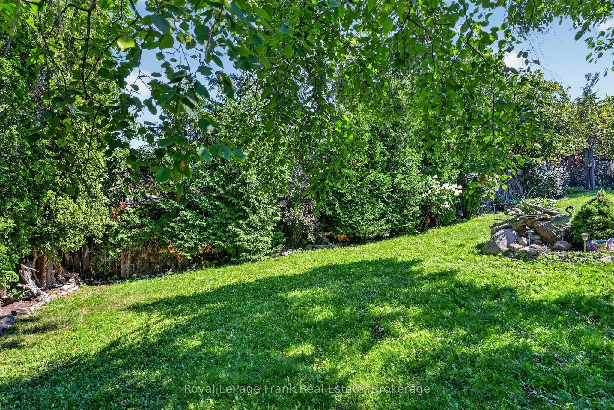 87 Oakwood Crescent