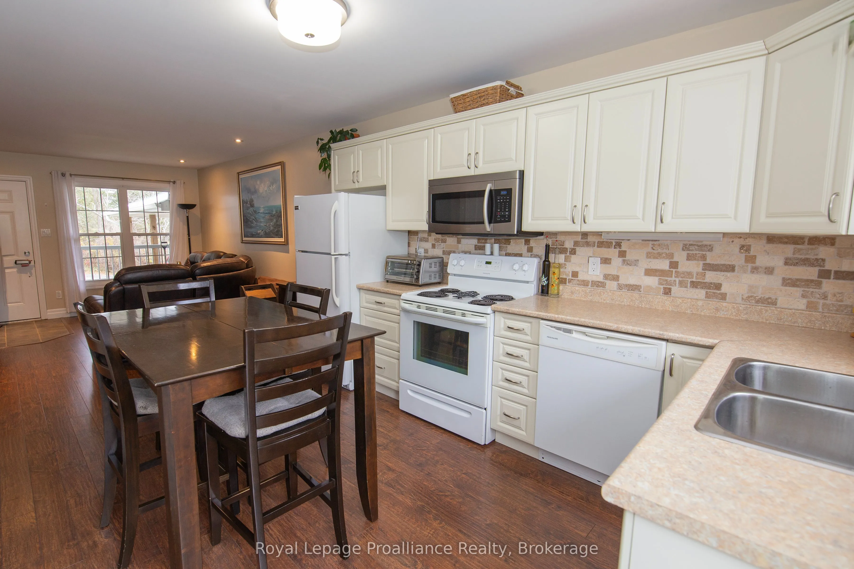 494 Metcalf Street #Unit #8