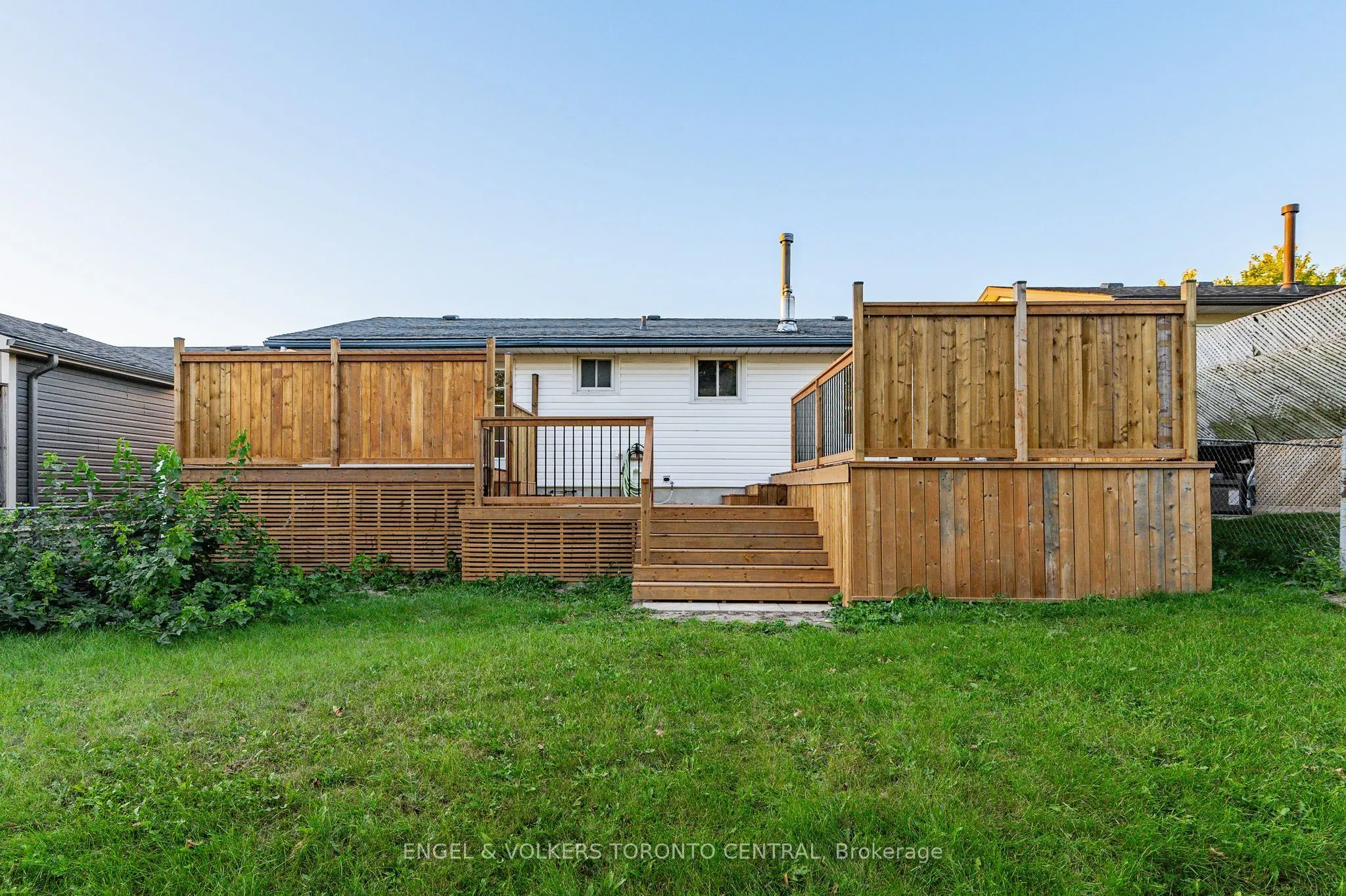 121 Southwood Drive
