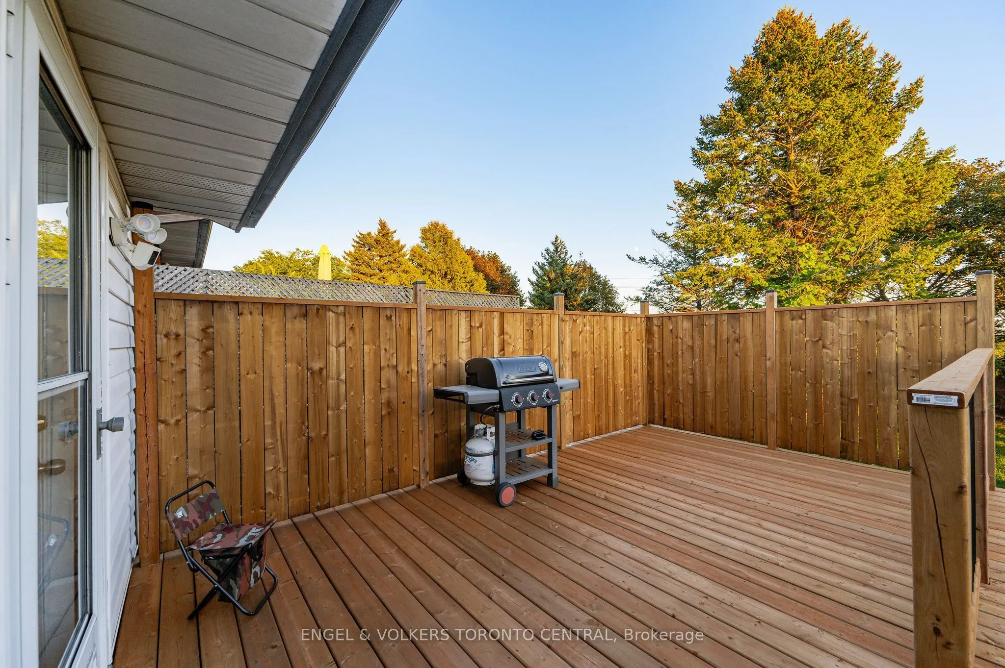 121 Southwood Drive