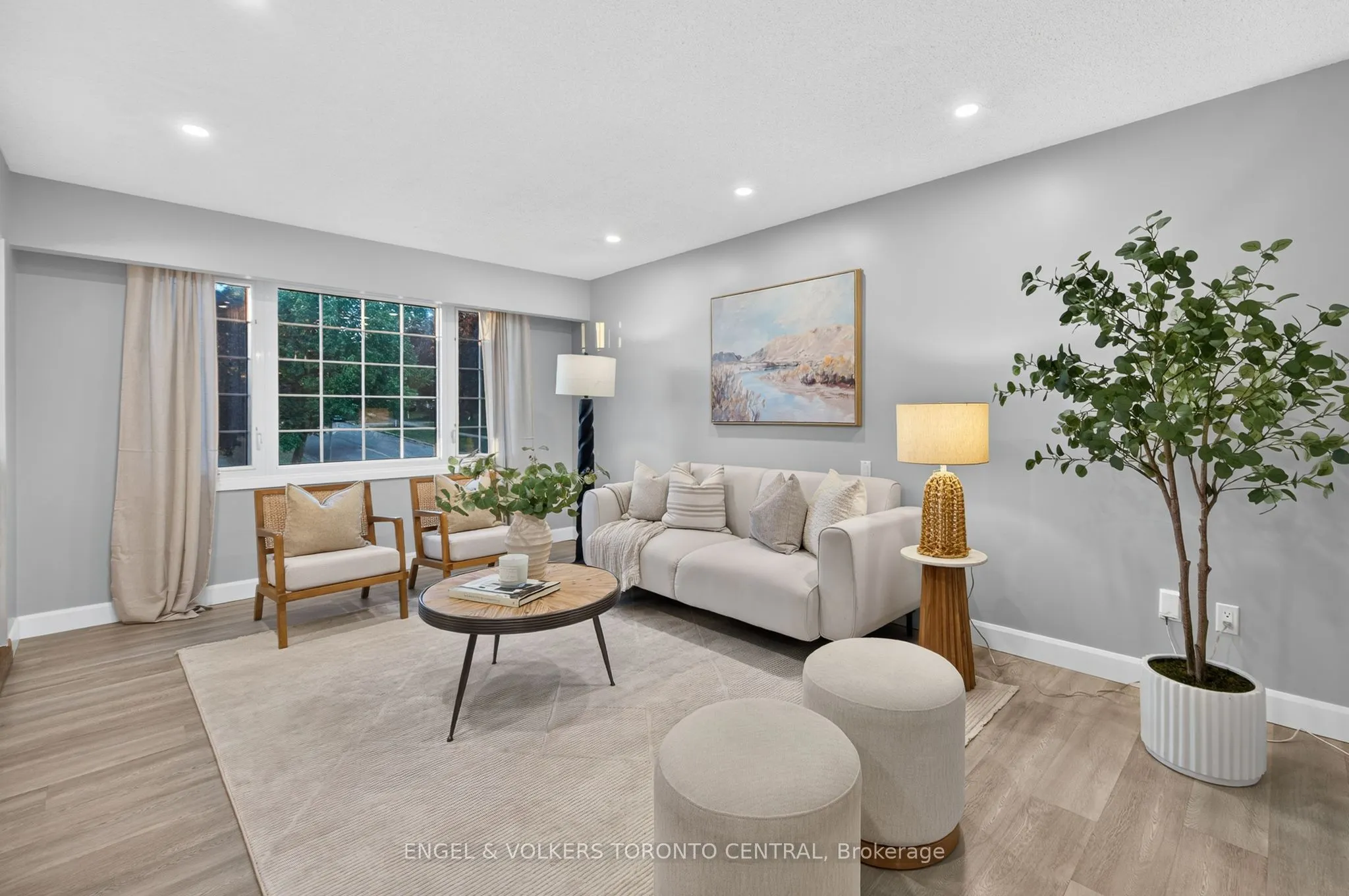 121 Southwood Drive