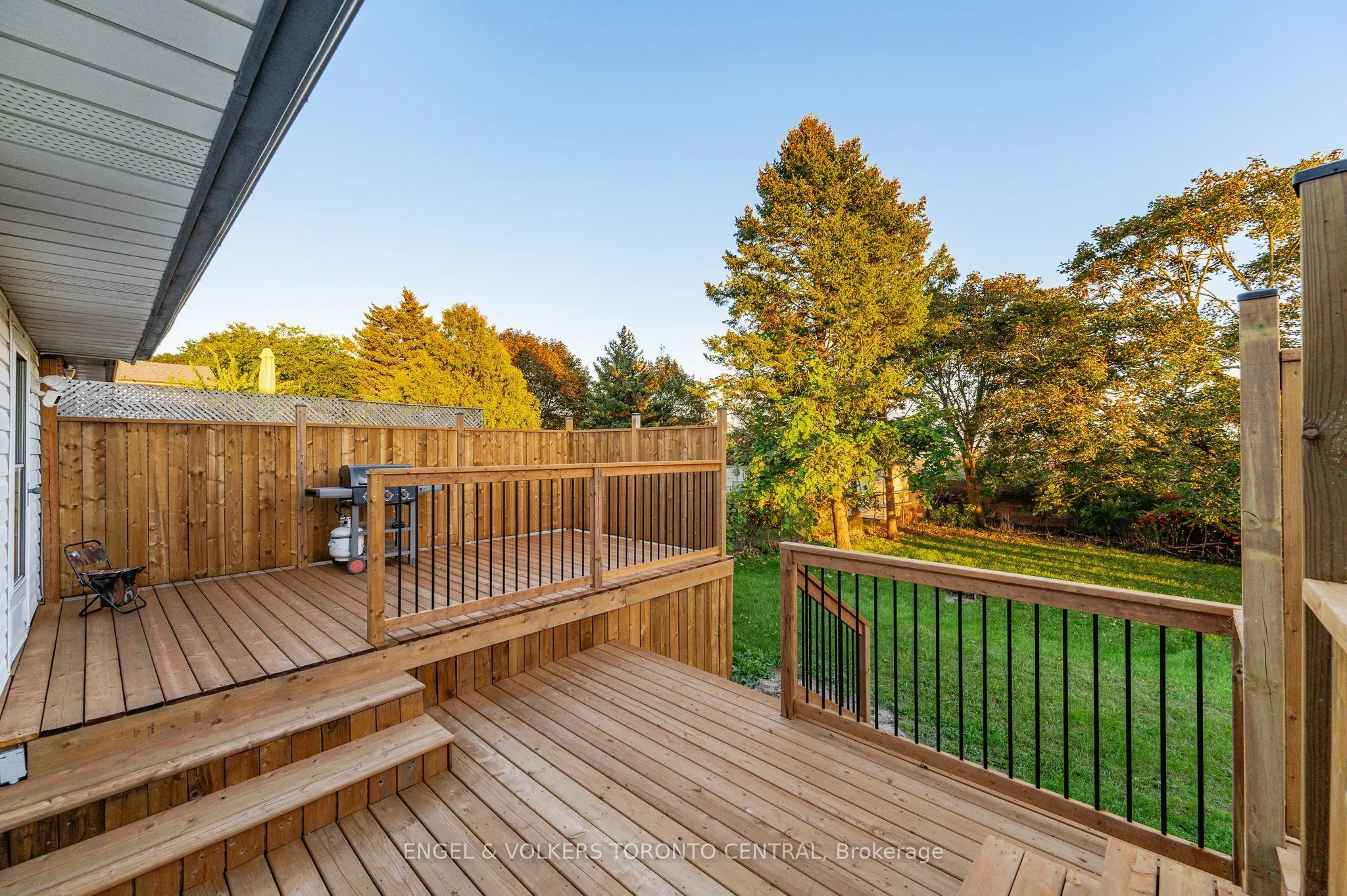 121 Southwood Drive