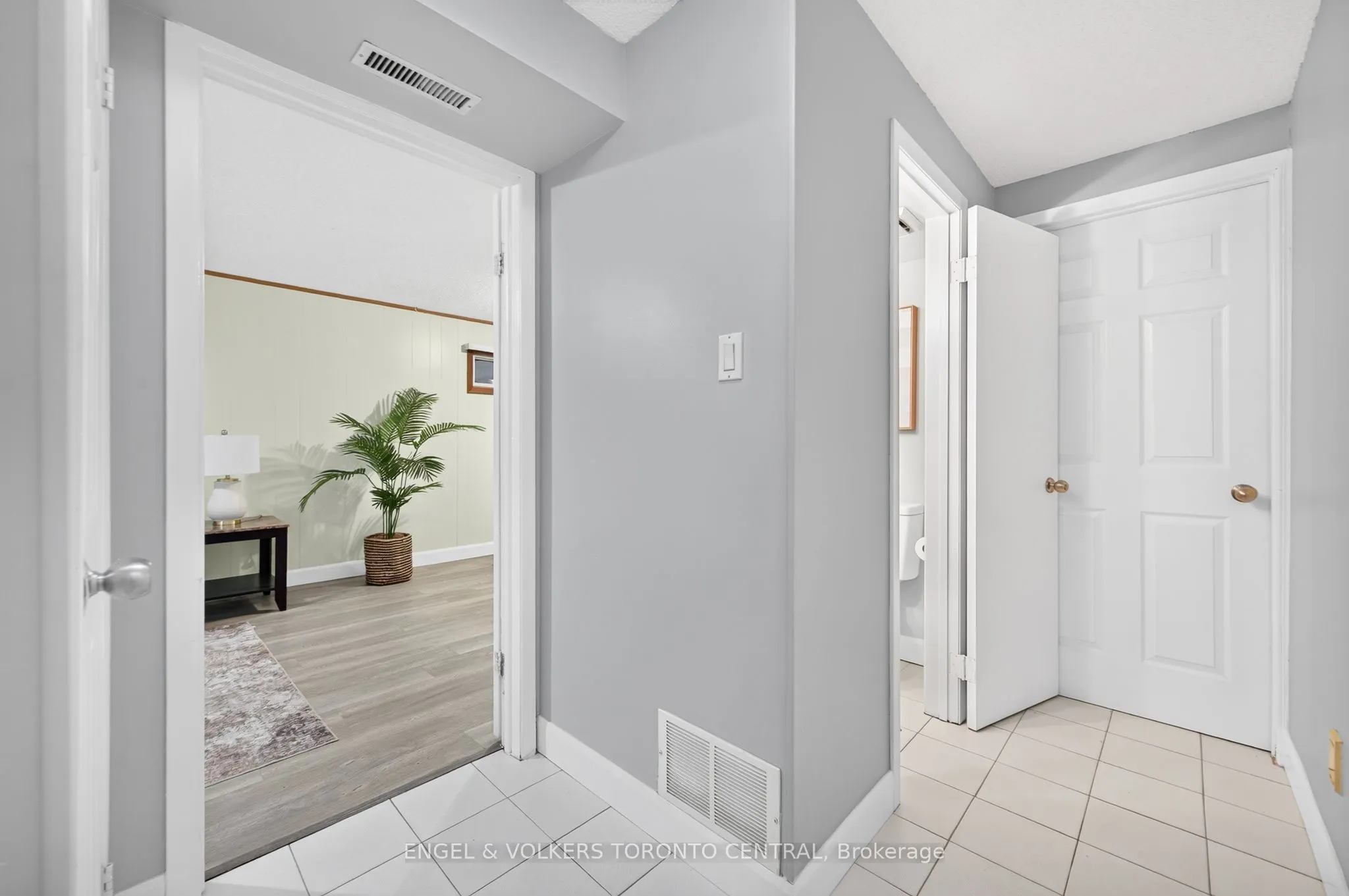 121 Southwood Drive