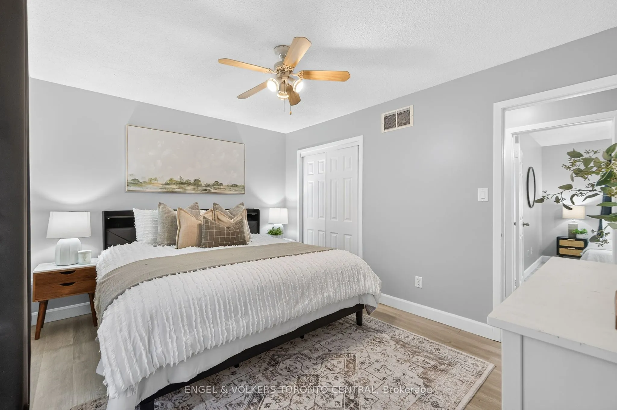 121 Southwood Drive