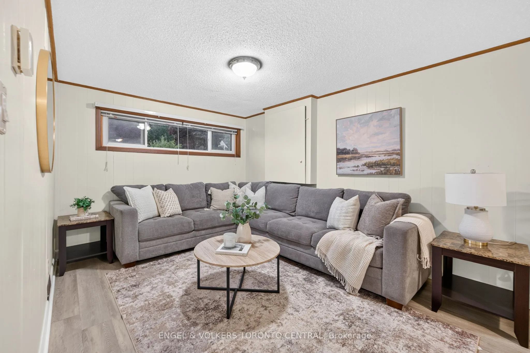 121 Southwood Drive