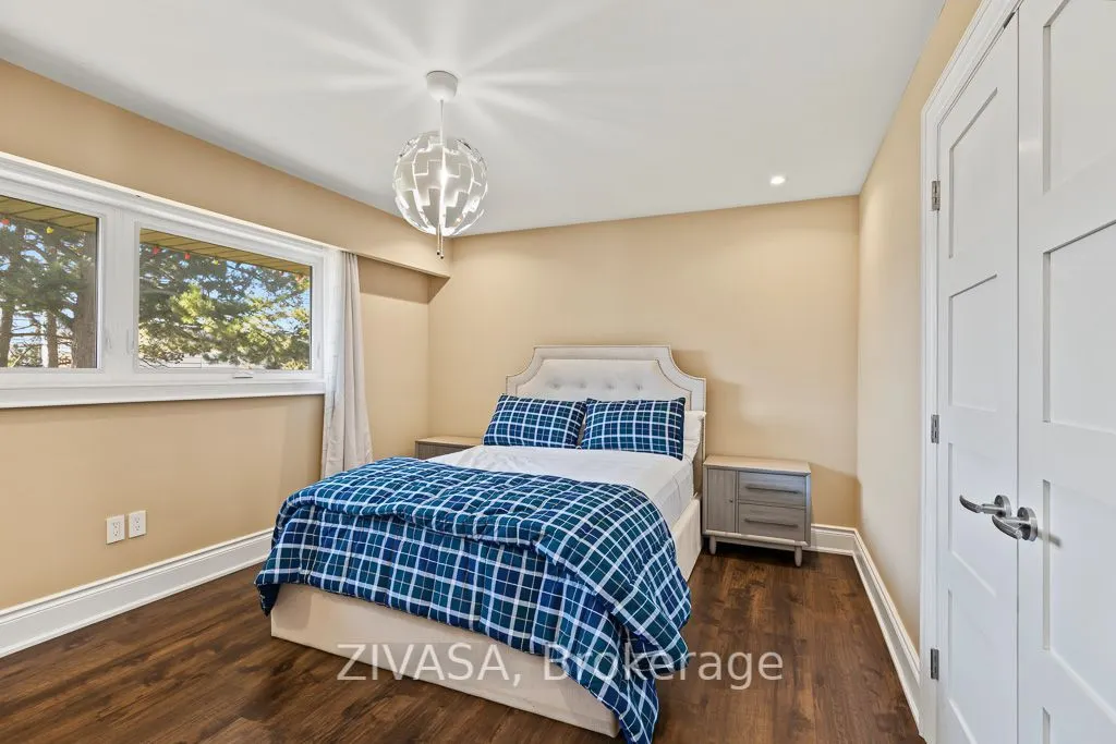 1065 North Service Road