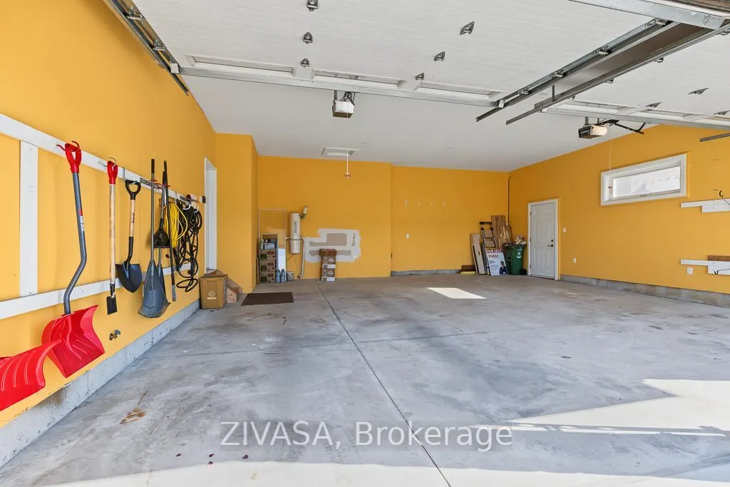 1065 North Service Road