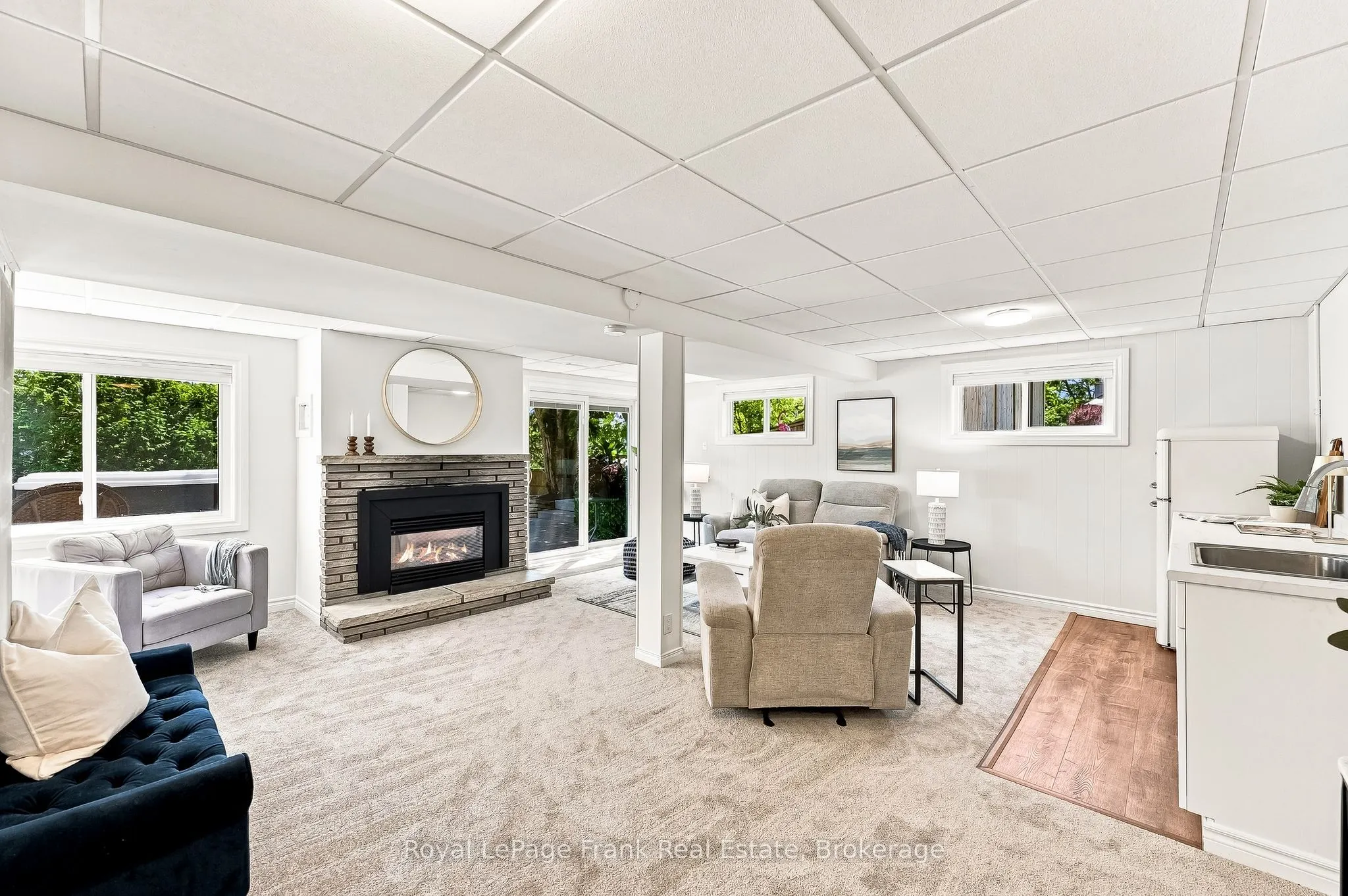 2 Crestwood Avenue