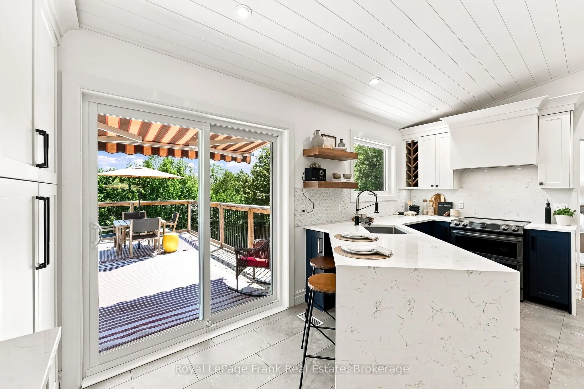 2 Crestwood Avenue