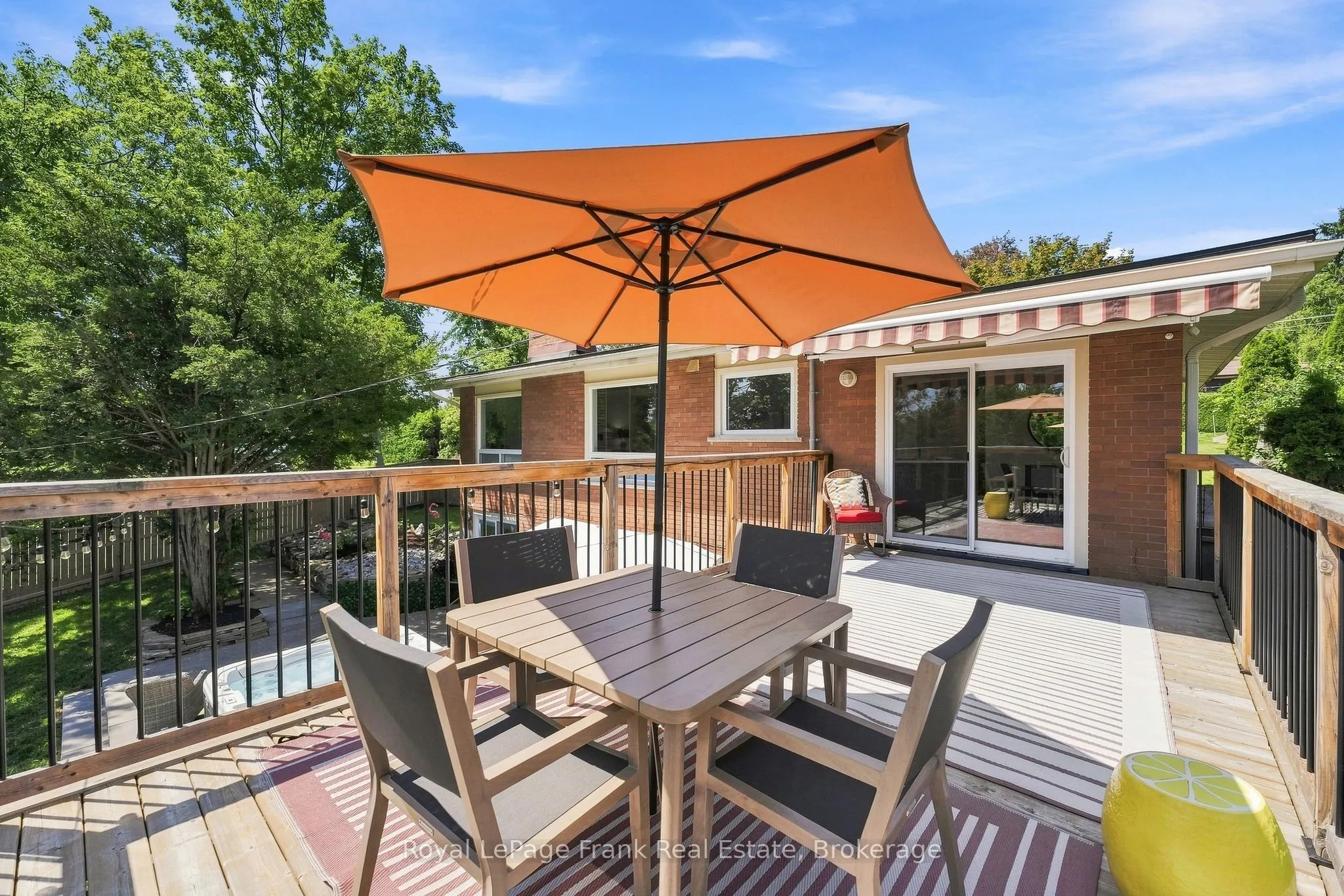 2 Crestwood Avenue
