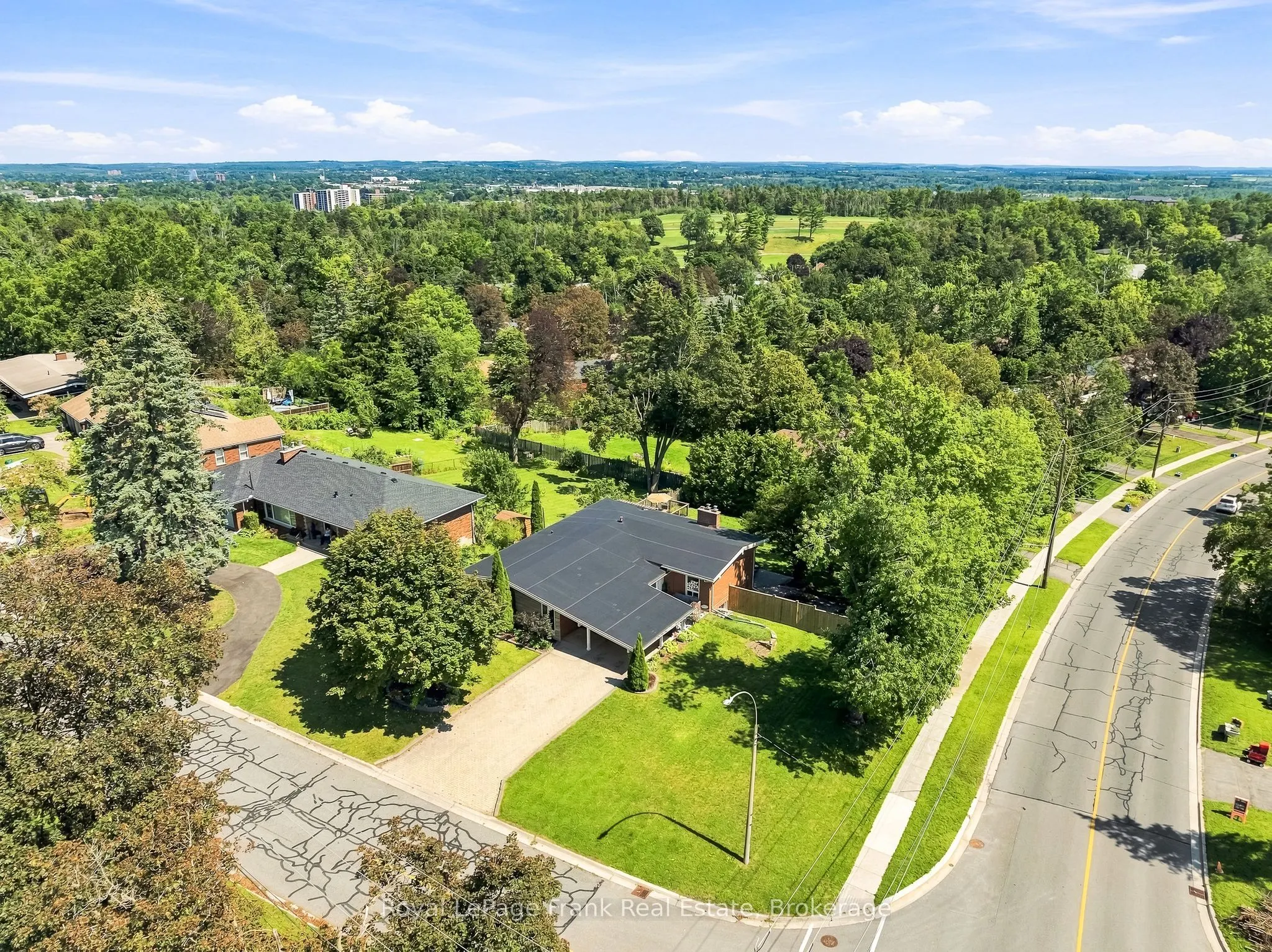 2 Crestwood Avenue